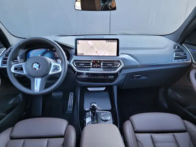 BMW X3 view 12