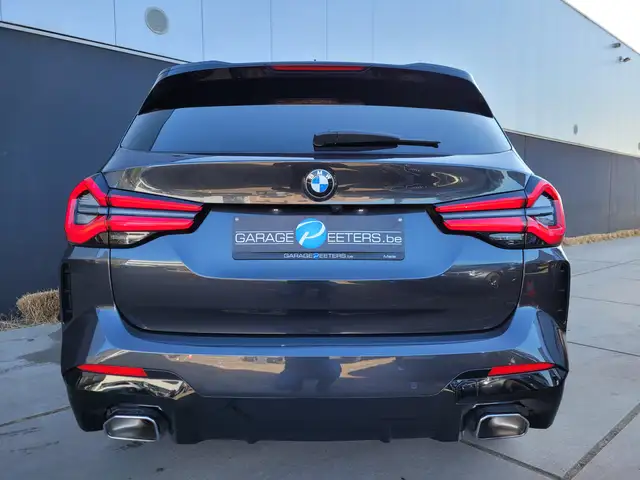 BMW X3 view 4