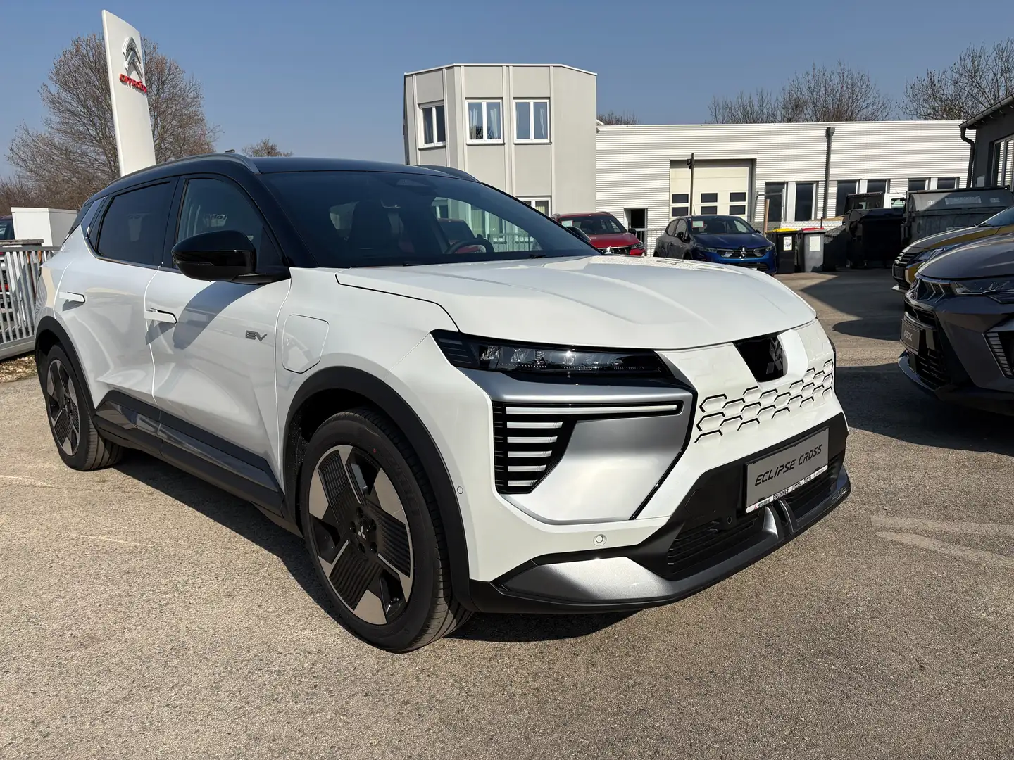 Mitsubishi Eclipse Cross BEV Intense Aut. Weiß - 1