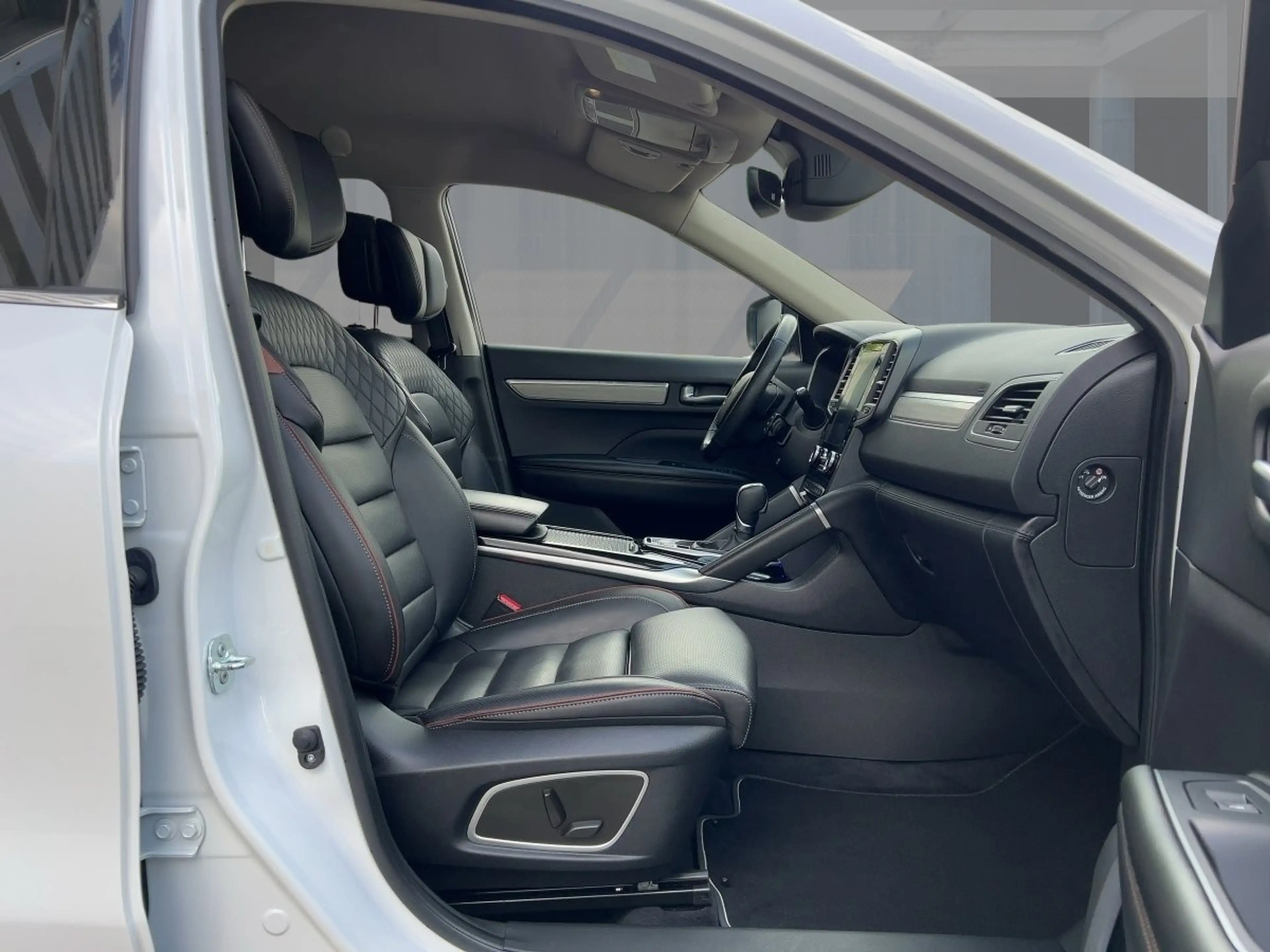 Renault Koleos INITIALE PARIS 4x4 dCi 185 X-TRONIC SELBSTPARKEND — photo 8