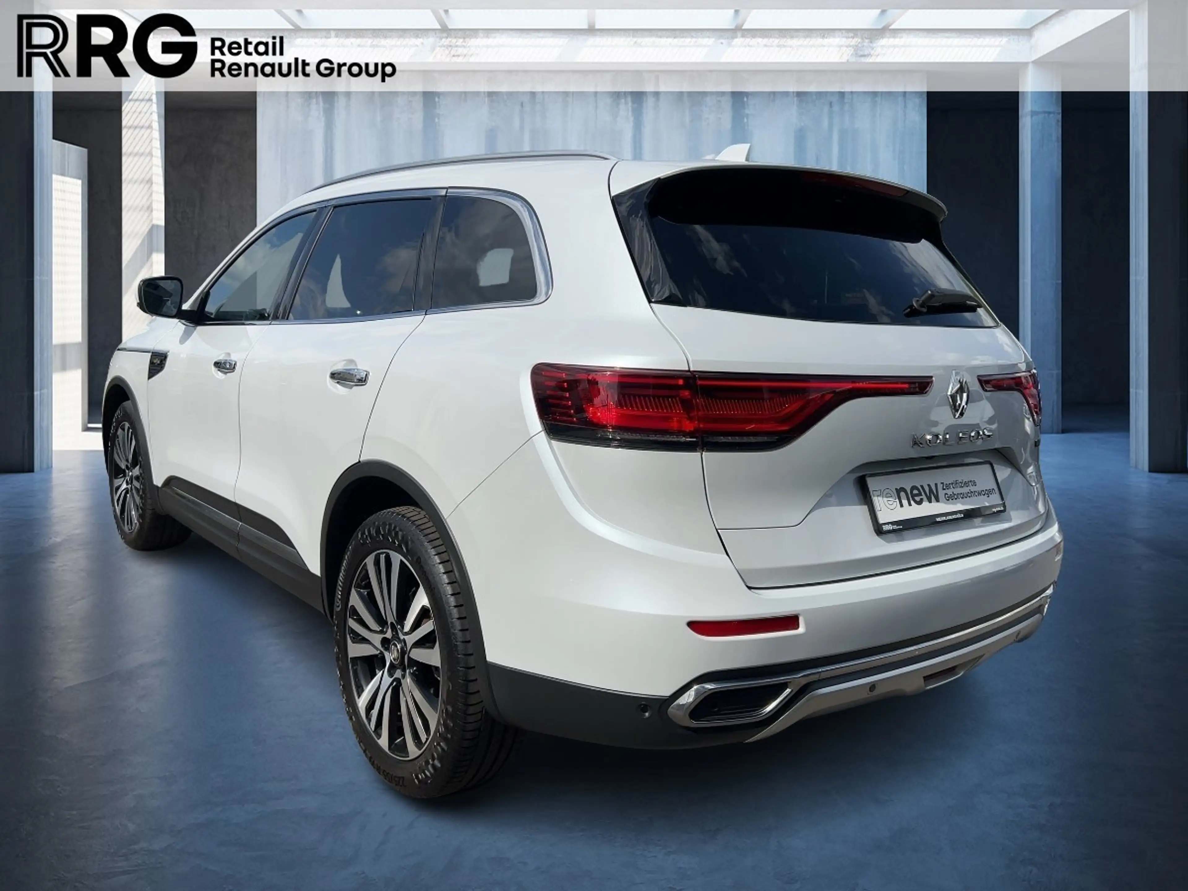Renault Koleos INITIALE PARIS 4x4 dCi 185 X-TRONIC SELBSTPARKEND — photo 4