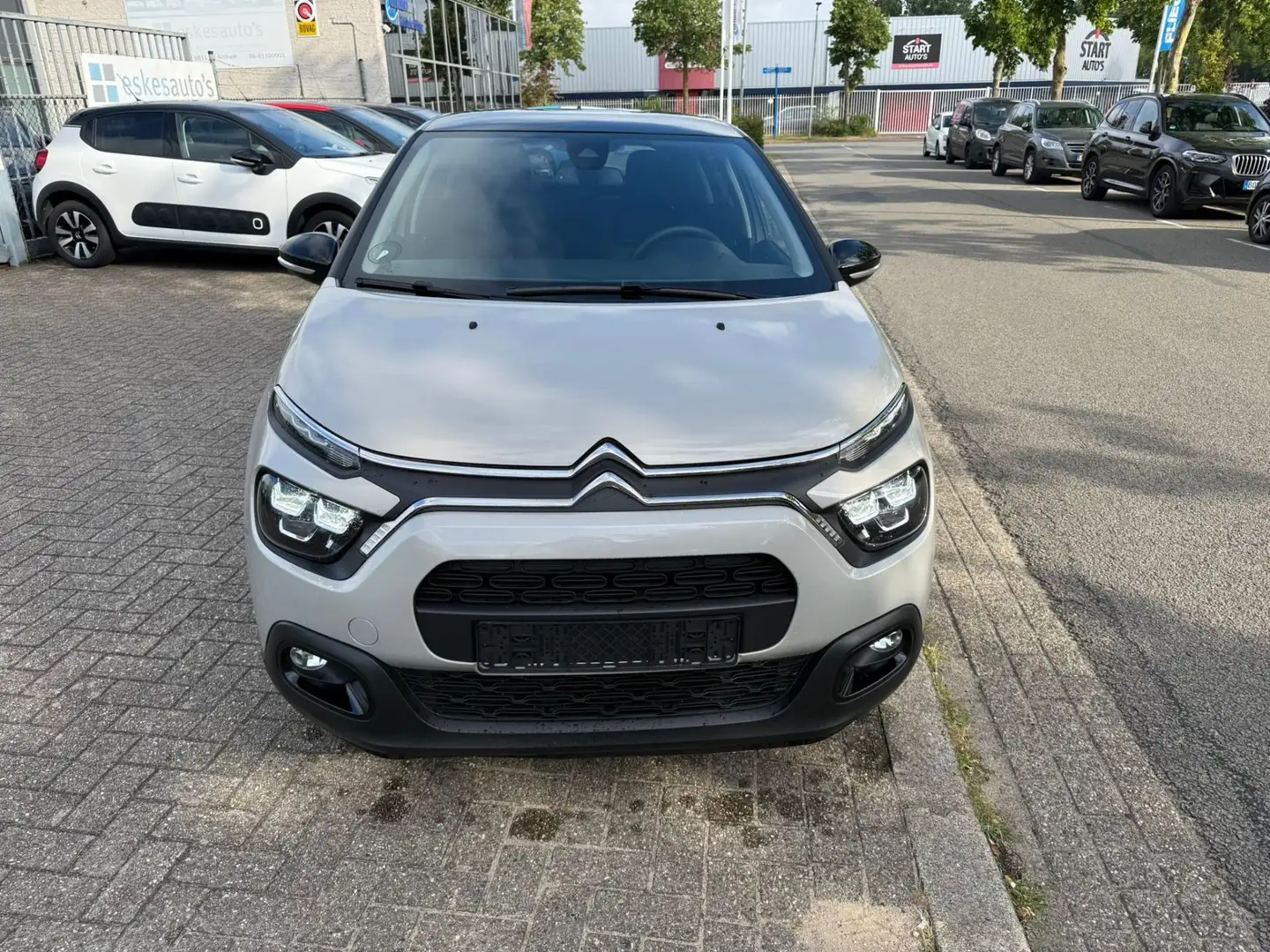Citroen C3 1.2 PureTech Feel, Facelift, Navi, 12 mnd garantie Beige - 2