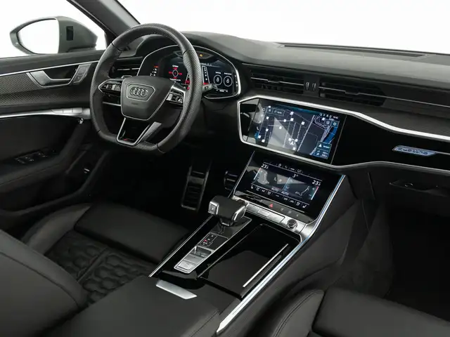 Audi RS6 Avant view 7