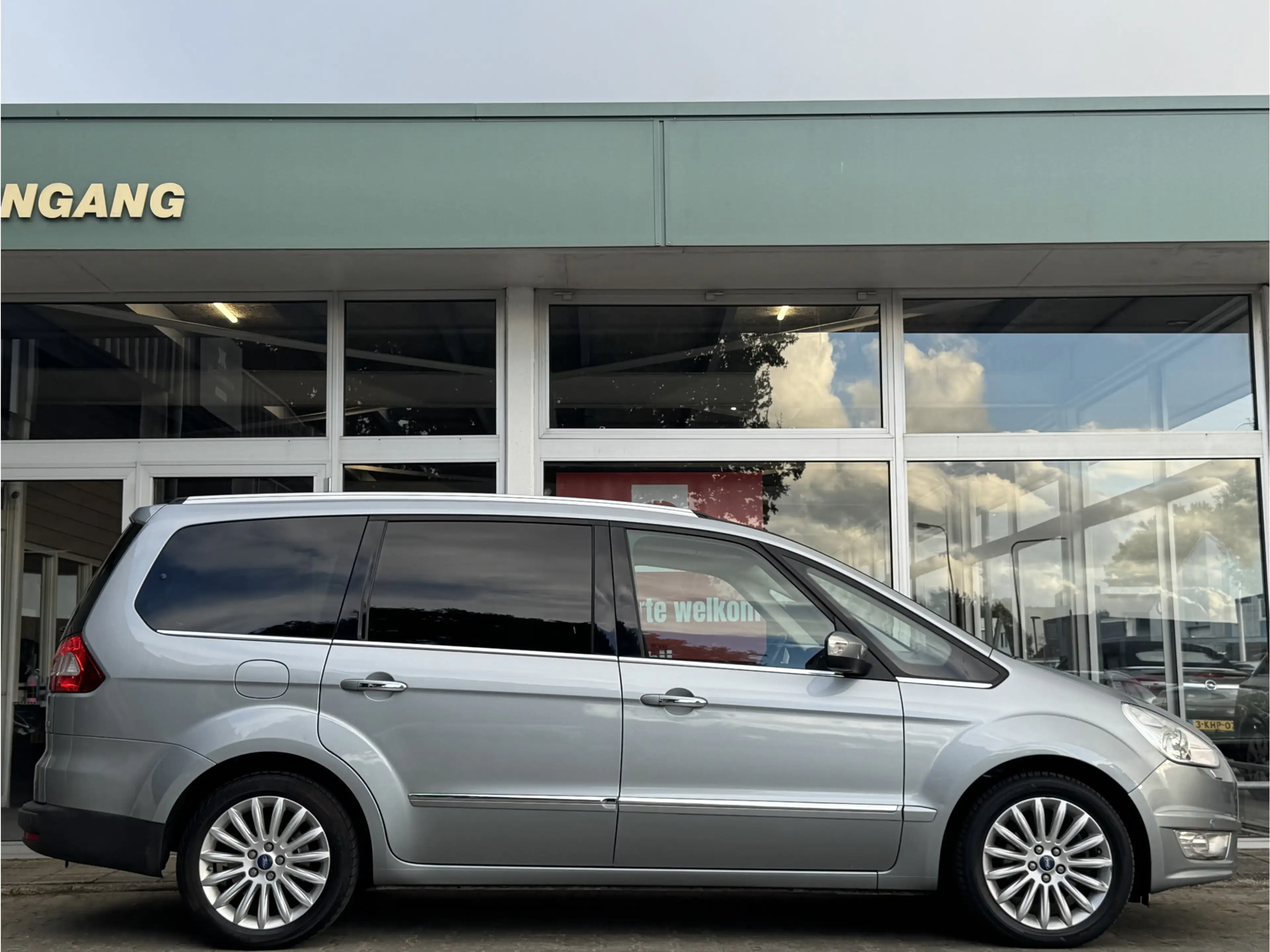 Ford Galaxy 1.6 SCTI PLATINUM | NL-AUTO! | LEDER! | PANODAK! — photo 7