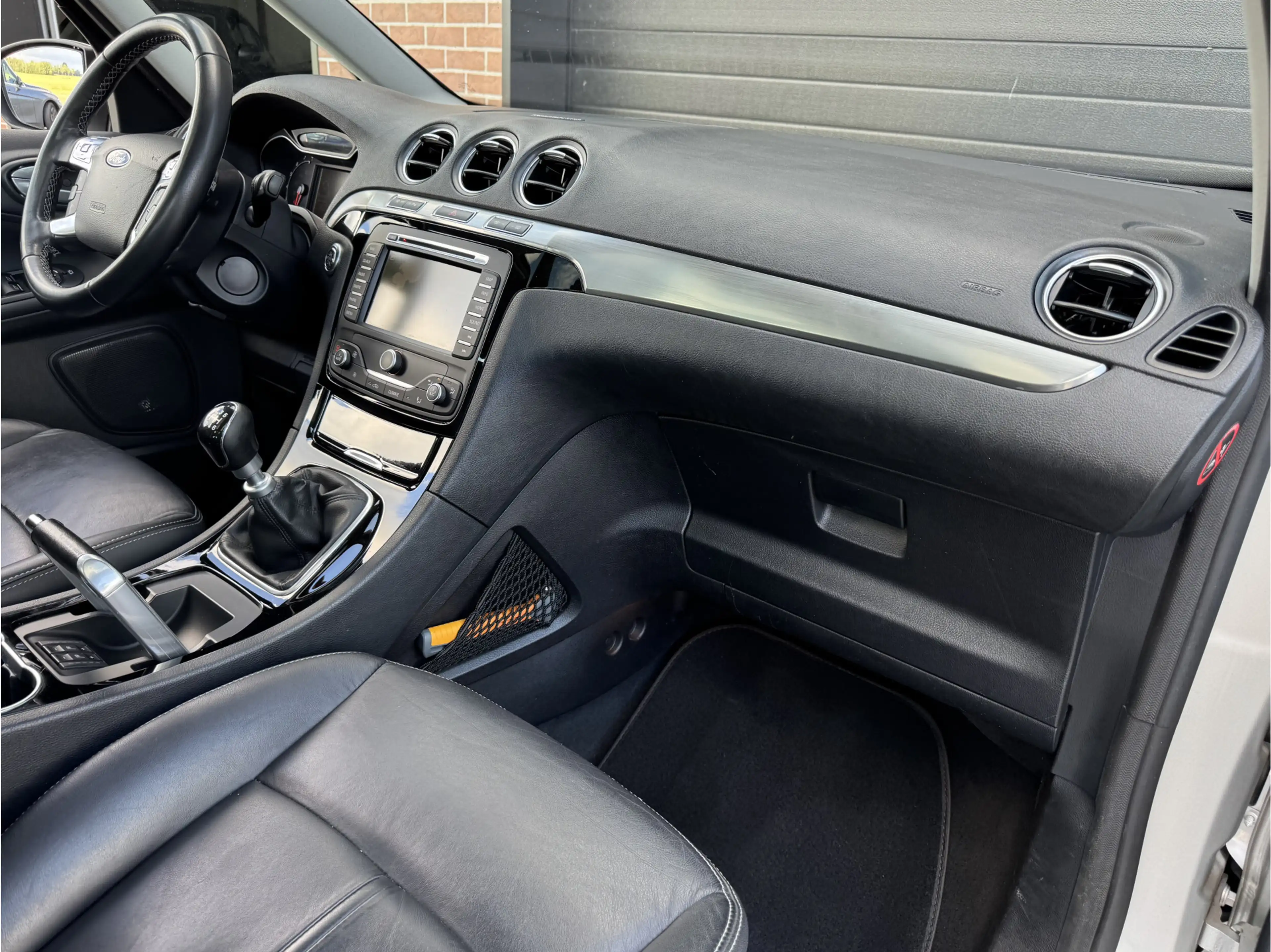 Ford Galaxy 1.6 SCTI PLATINUM | NL-AUTO! | LEDER! | PANODAK! — photo 11