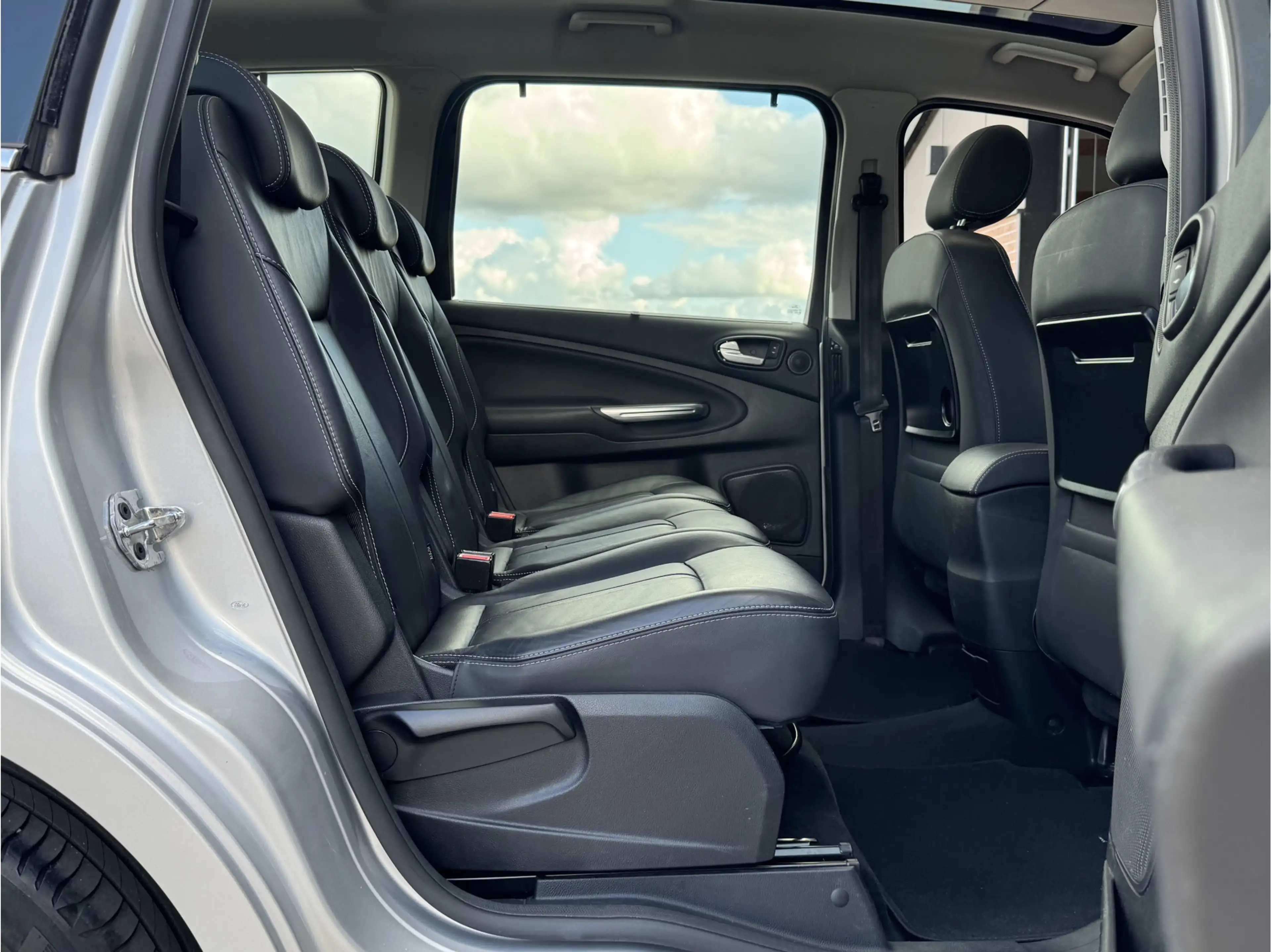 Ford Galaxy 1.6 SCTI PLATINUM | NL-AUTO! | LEDER! | PANODAK! — photo 33
