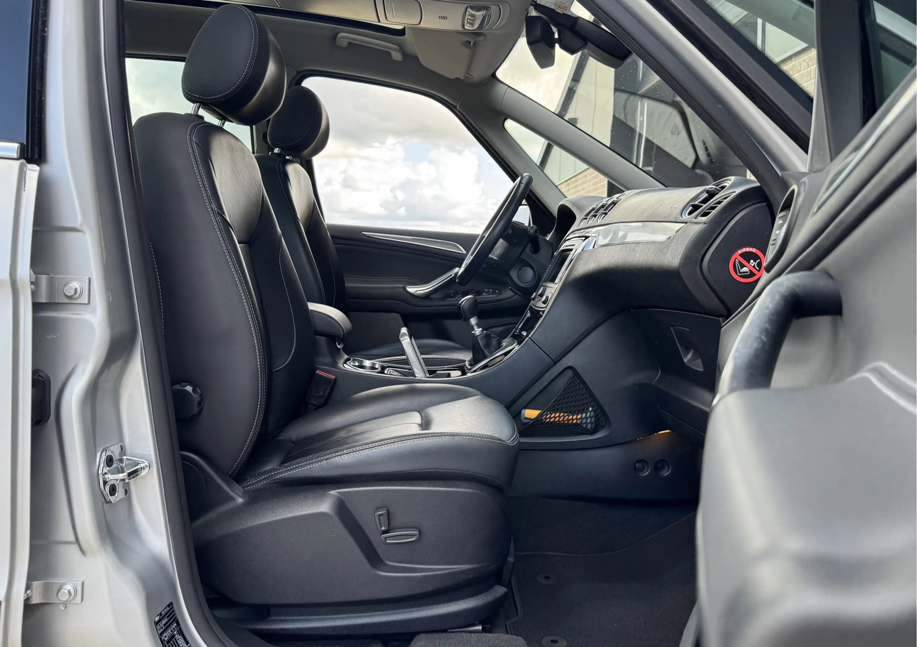 Ford Galaxy 1.6 SCTI PLATINUM | NL-AUTO! | LEDER! | PANODAK! — photo 31