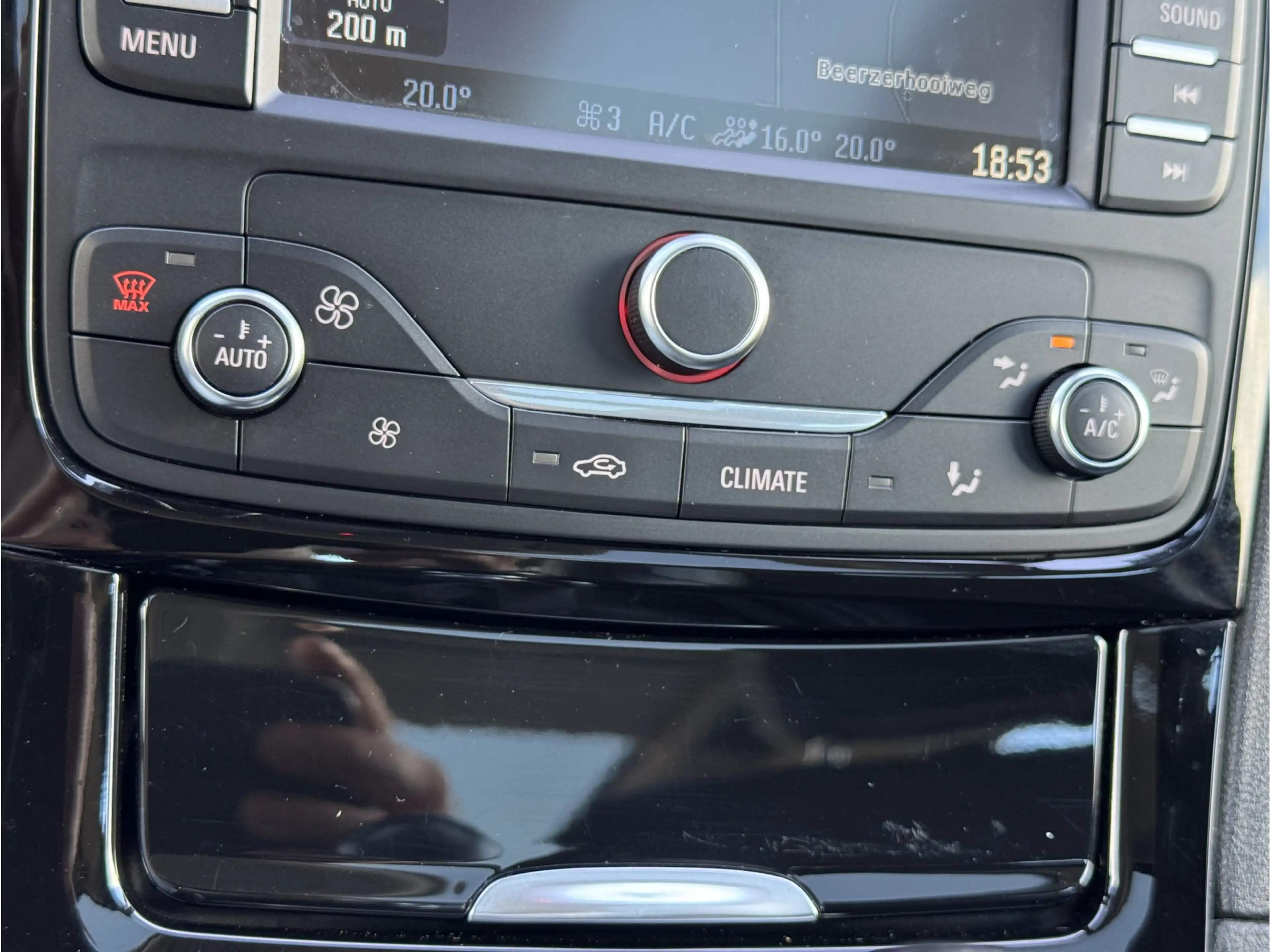 Ford Galaxy 1.6 SCTI PLATINUM | NL-AUTO! | LEDER! | PANODAK! — photo 18
