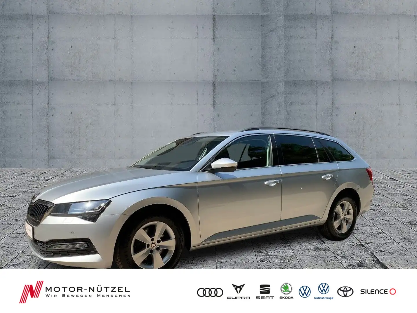 Skoda Superb Combi 2.0 TDI AMBITION MATRIX+NAV+ACC+SHZ Plateado - 1