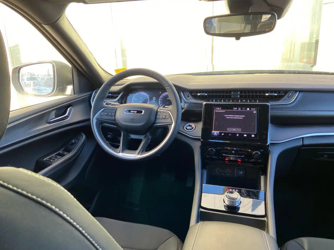 Jeep Grand Cherokee снимка Jeep Grand Cherokee