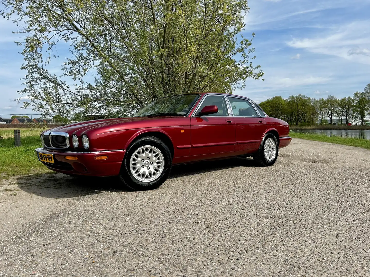 Jaguar XJ XJ 3.2 V8 Rouge - 1