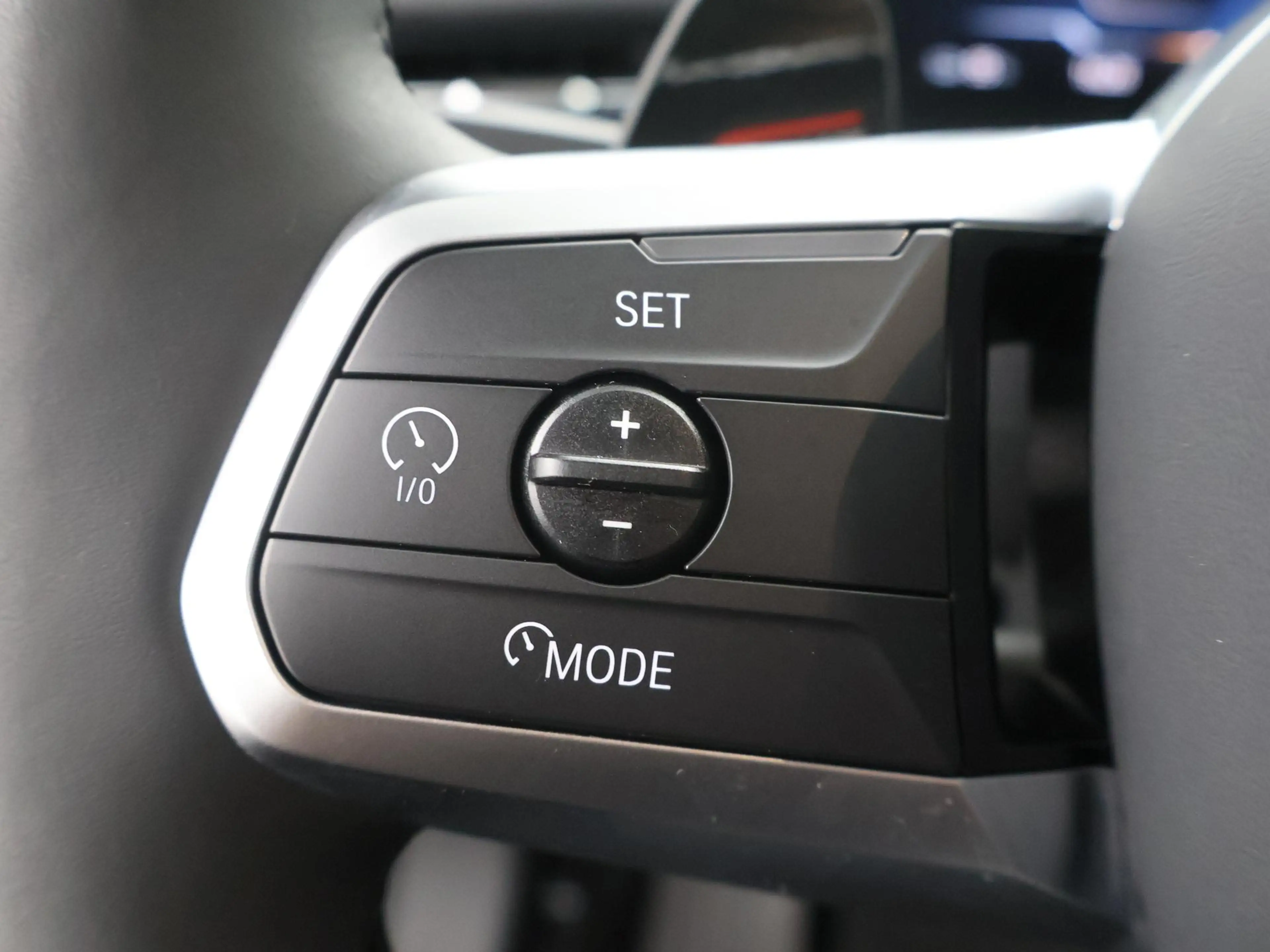 BMW iX2 eDrive20 67 kWh M Sport Edition PANODAK|MEMORYSTOE — photo 29