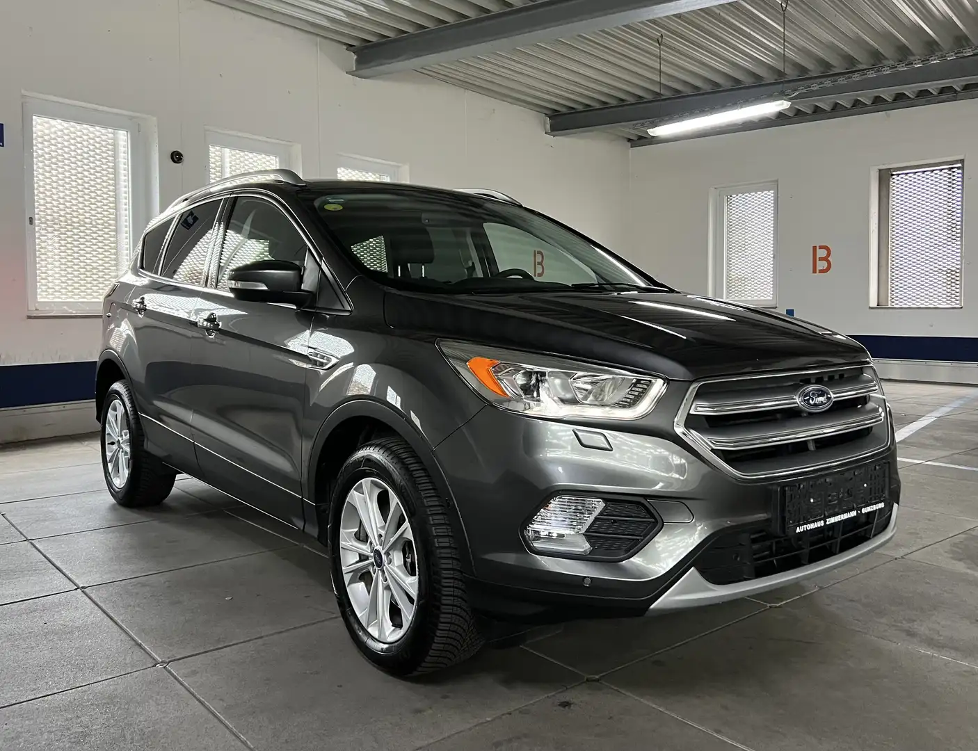 Ford Kuga Titanium 112.000km 2017 Kamera 12 Monate Garantie Grijs - 2