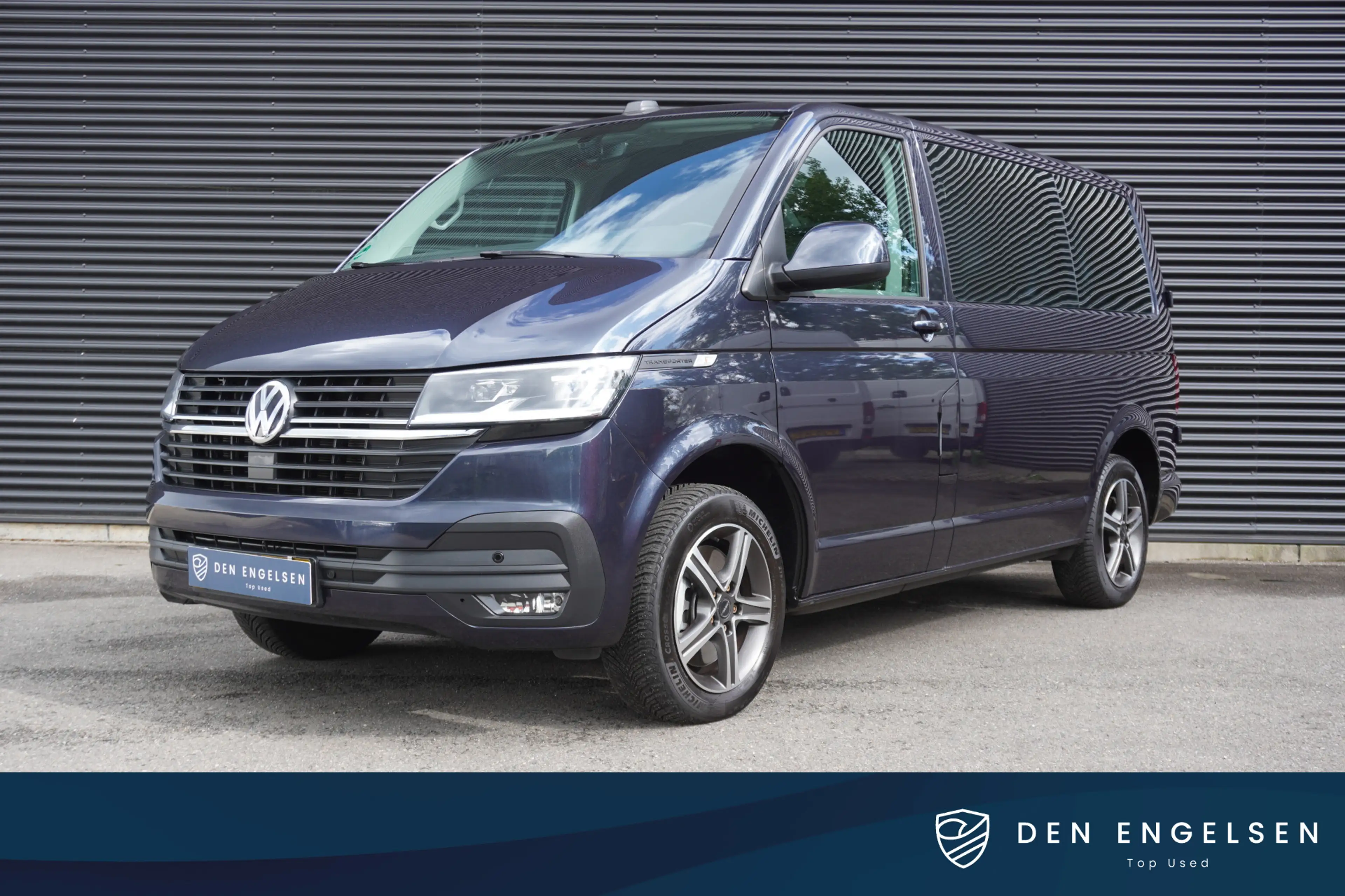 Volkswagen T6.1 Transporter 199pk Automat L1H1 LED Navigatie Camera parkeersen