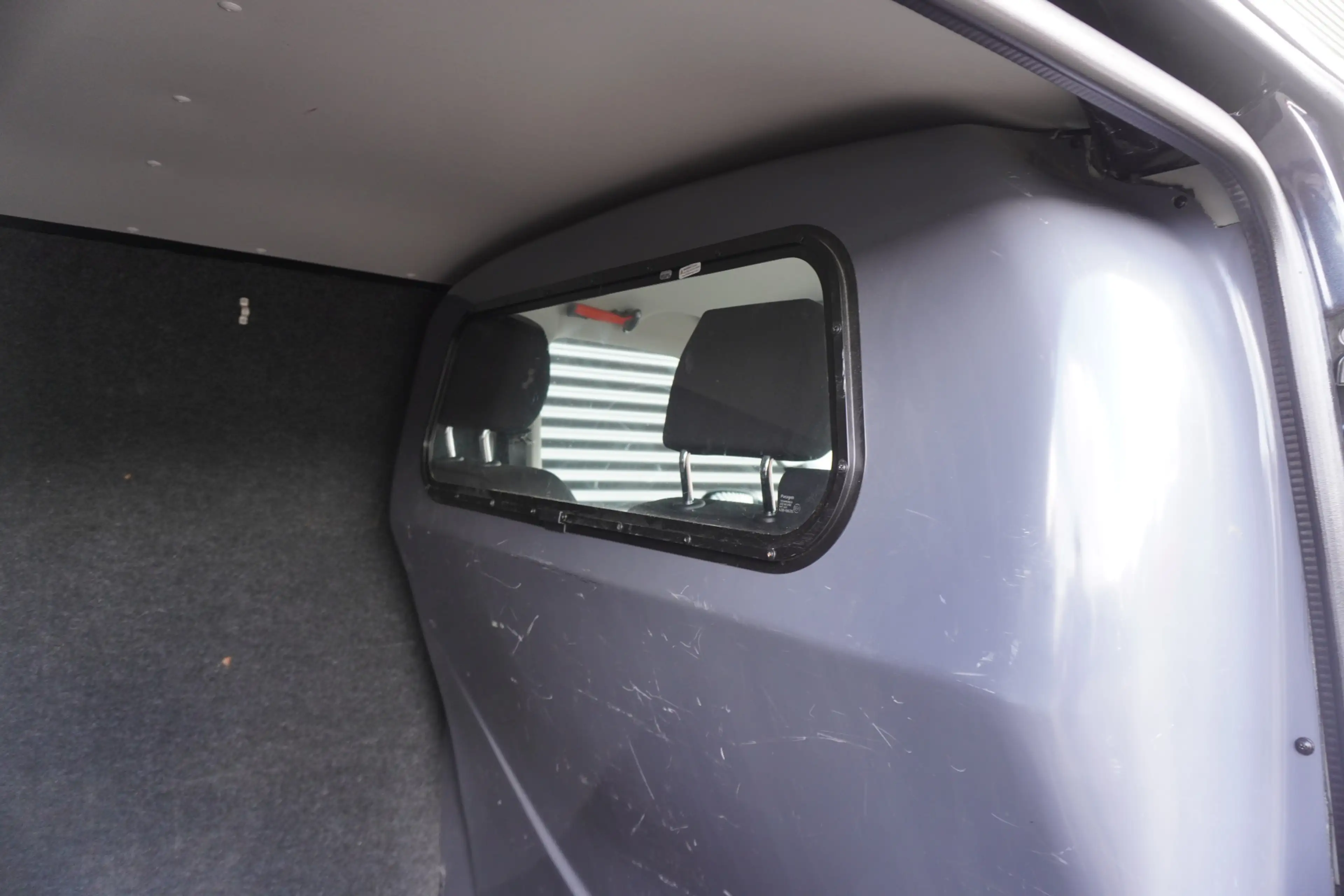 Volkswagen T6.1 Transporter 199pk Automat L1H1 LED Navigatie Camera parkeersen — photo 13