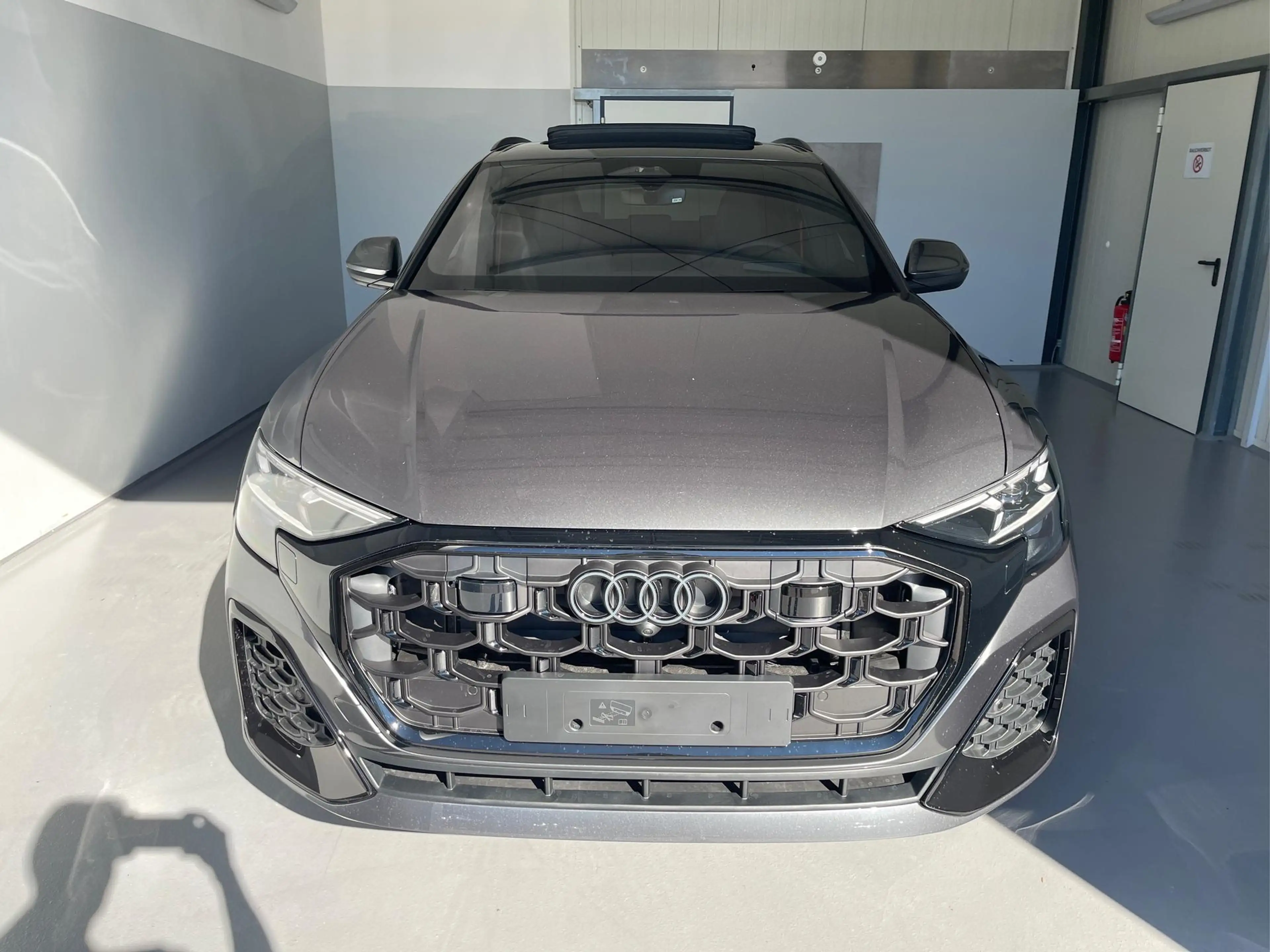 Audi Q8 50 TDI quattro S line+HUD+AHK+Raute+Alu23+OLED+... — photo 2