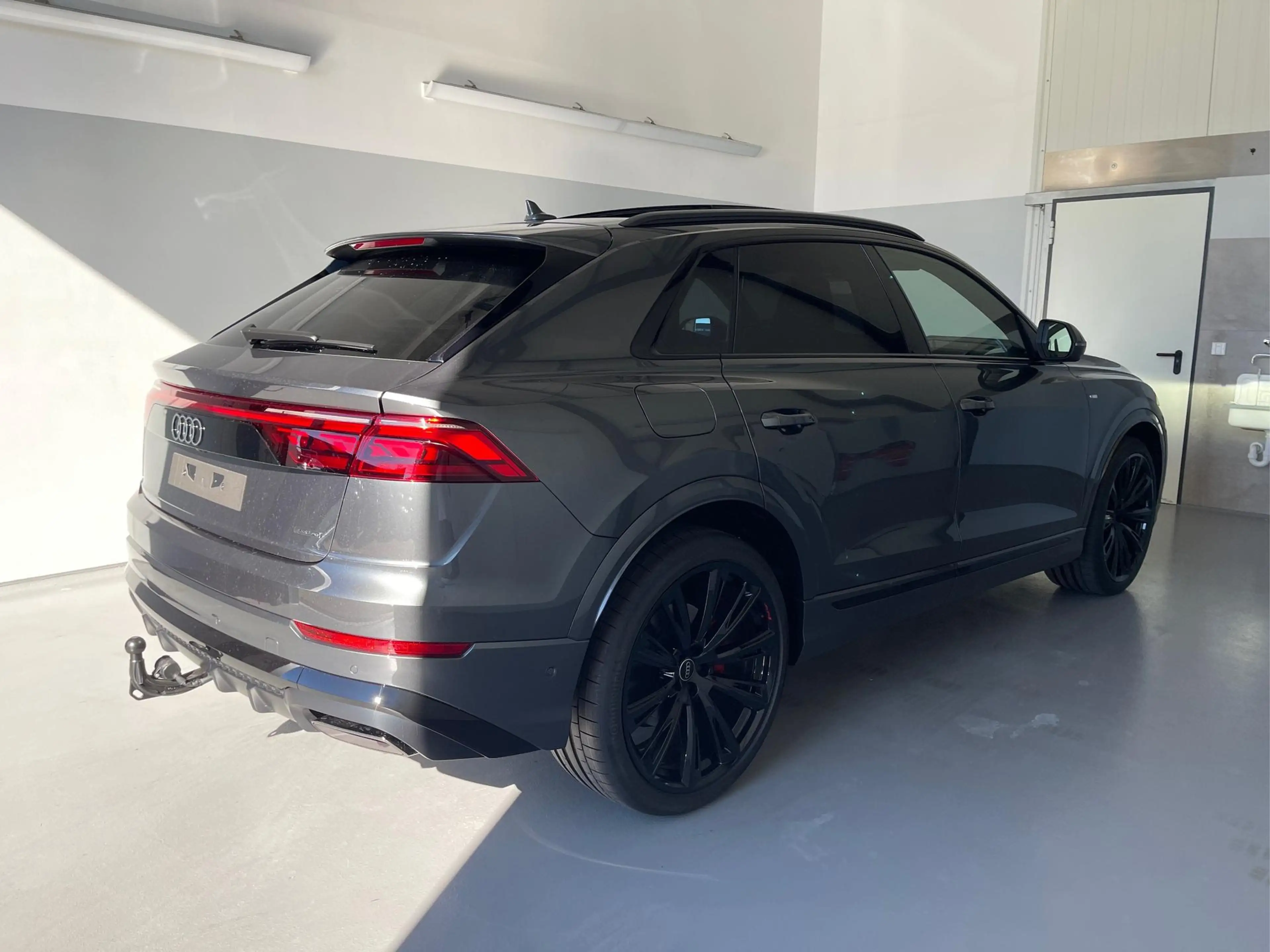 Audi Q8 50 TDI quattro S line+HUD+AHK+Raute+Alu23+OLED+... — photo 4