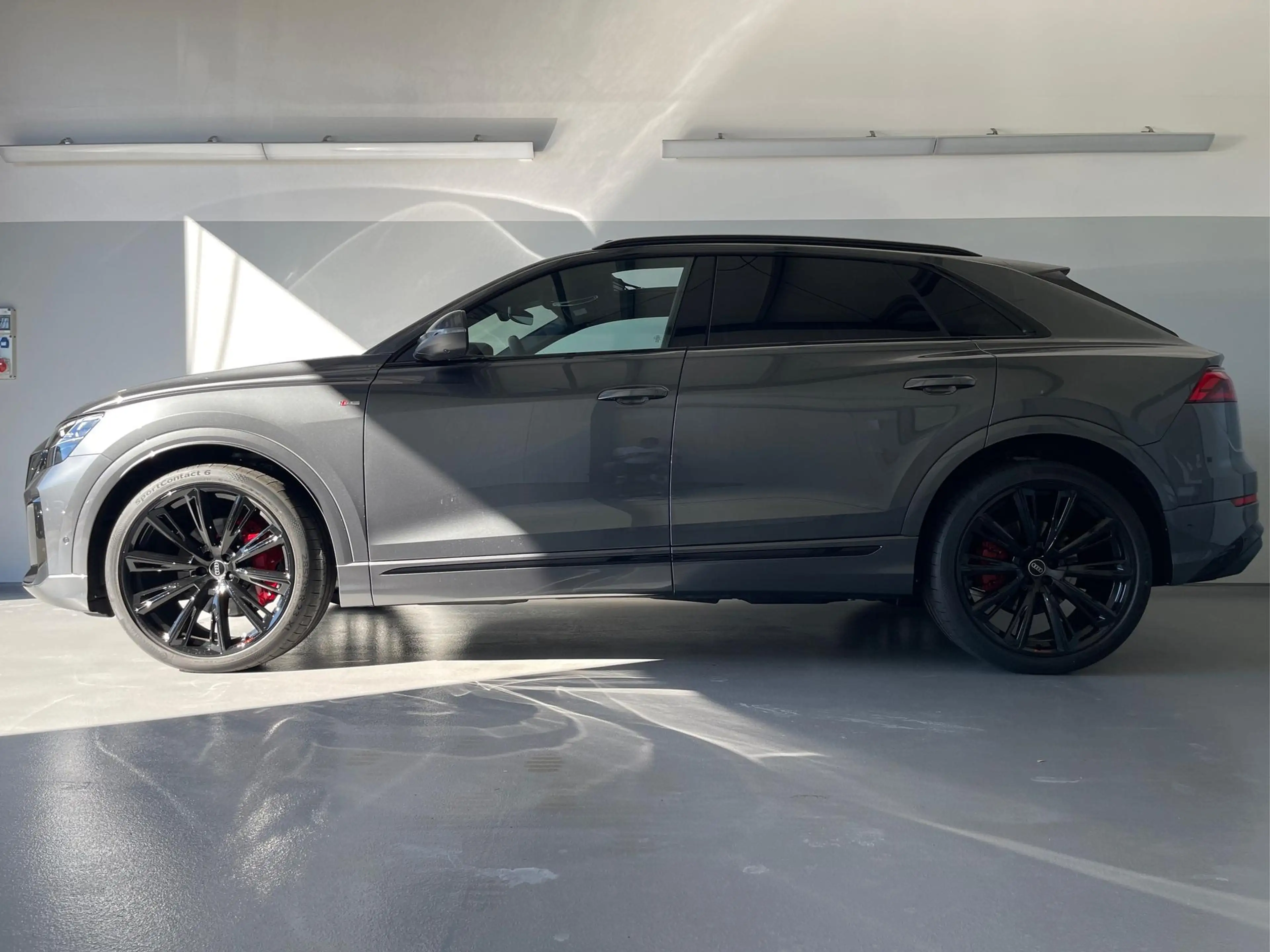 Audi Q8 50 TDI quattro S line+HUD+AHK+Raute+Alu23+OLED+... — photo 3