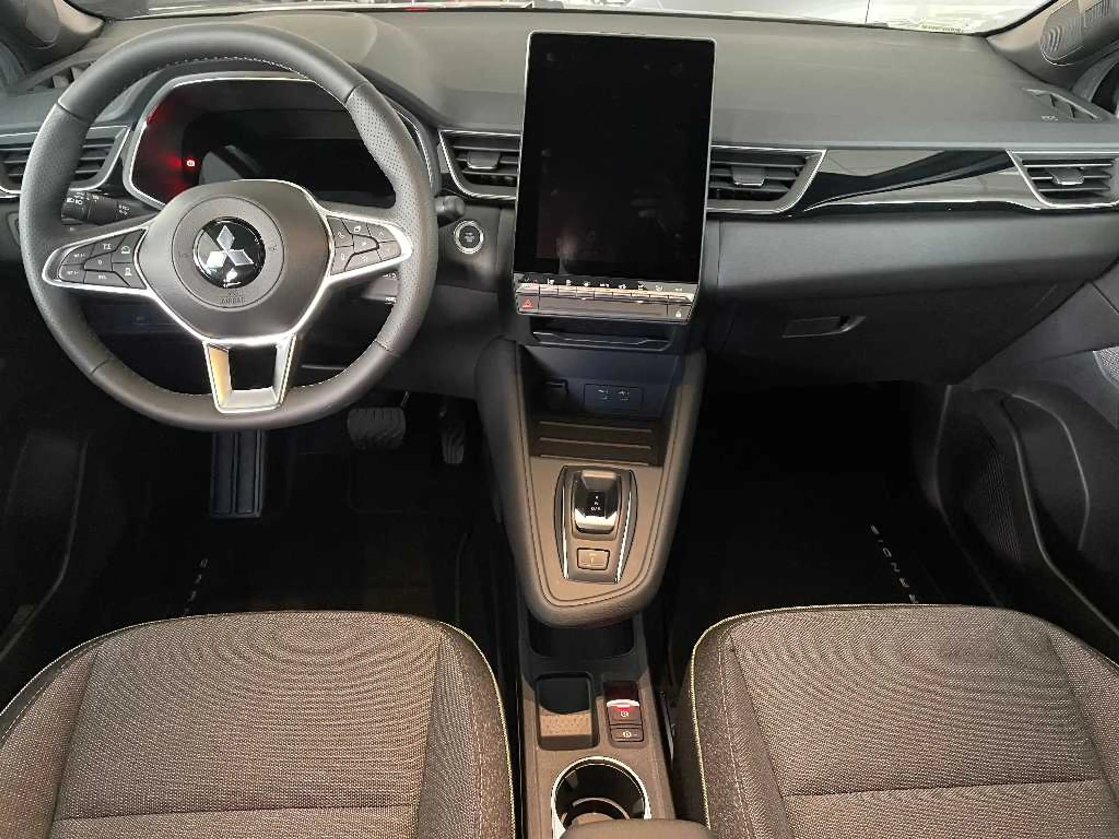 Mitsubishi Grandis Intro Edition 1.8 Hybrid — photo 3