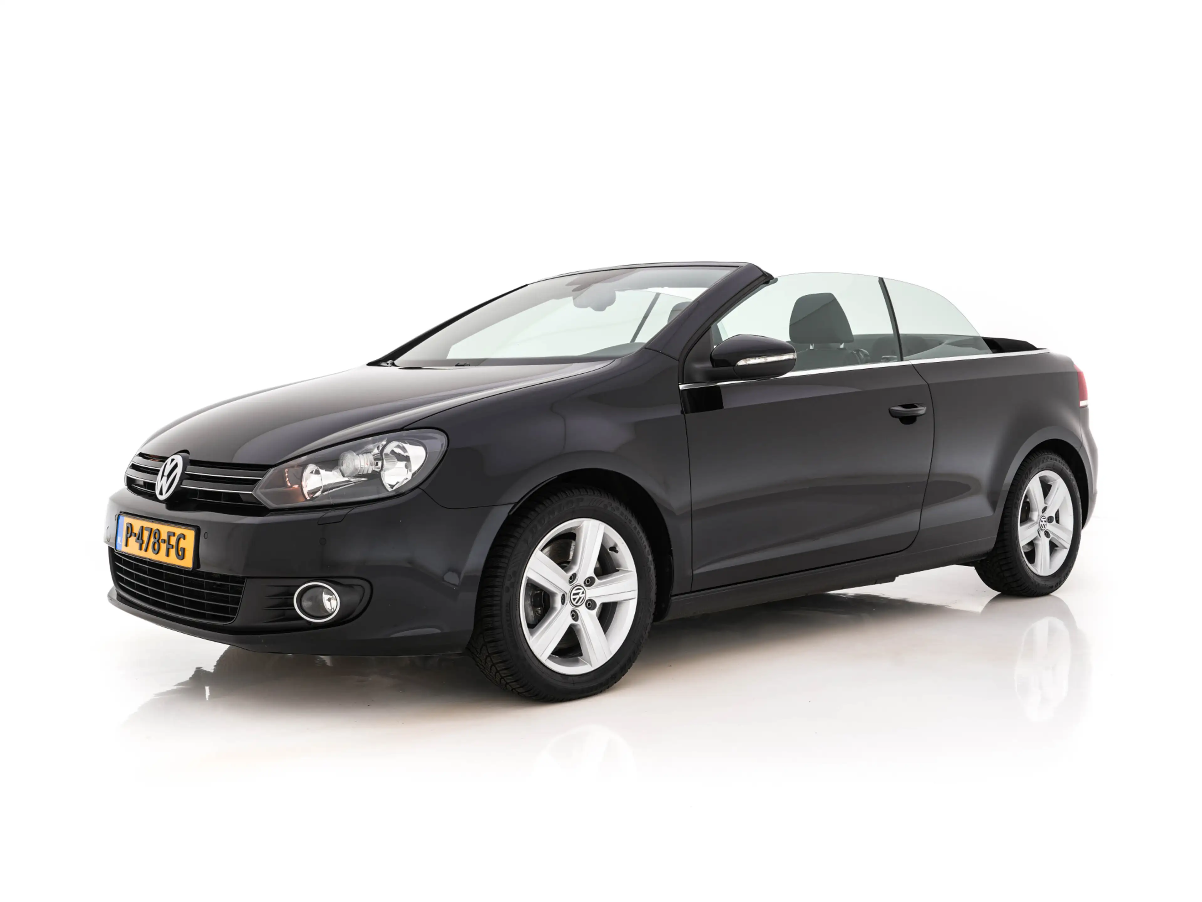 Volkswagen Golf Cabriolet 2.0 TDI Bluemotion Aut. *NAVI-FULLMAP | HEATED-COM — photo 4