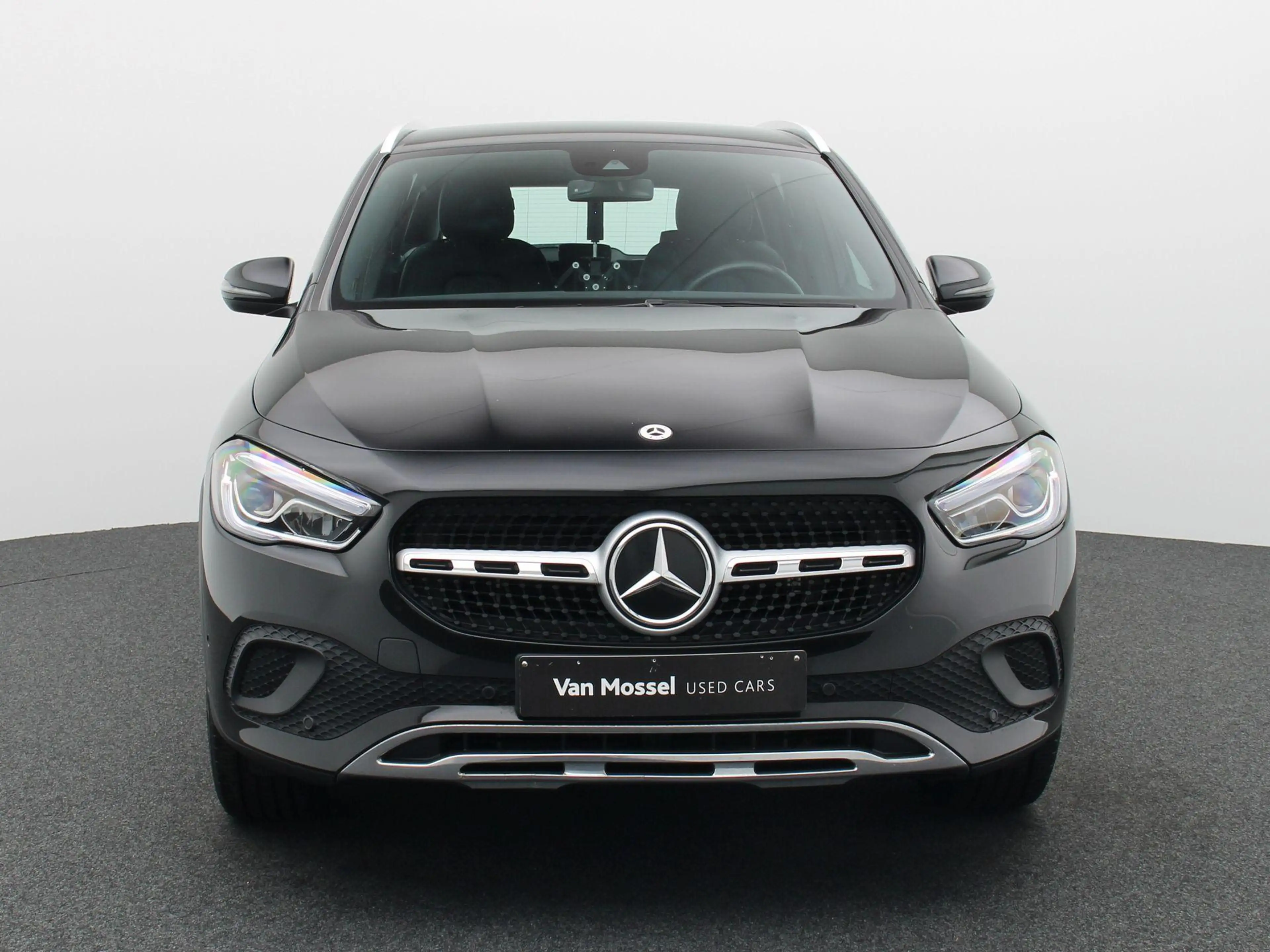 Mercedes-Benz GLA 250 e Luxury Line + LEDER + CARPLAY + 1Y USED GARANTIE — photo 3
