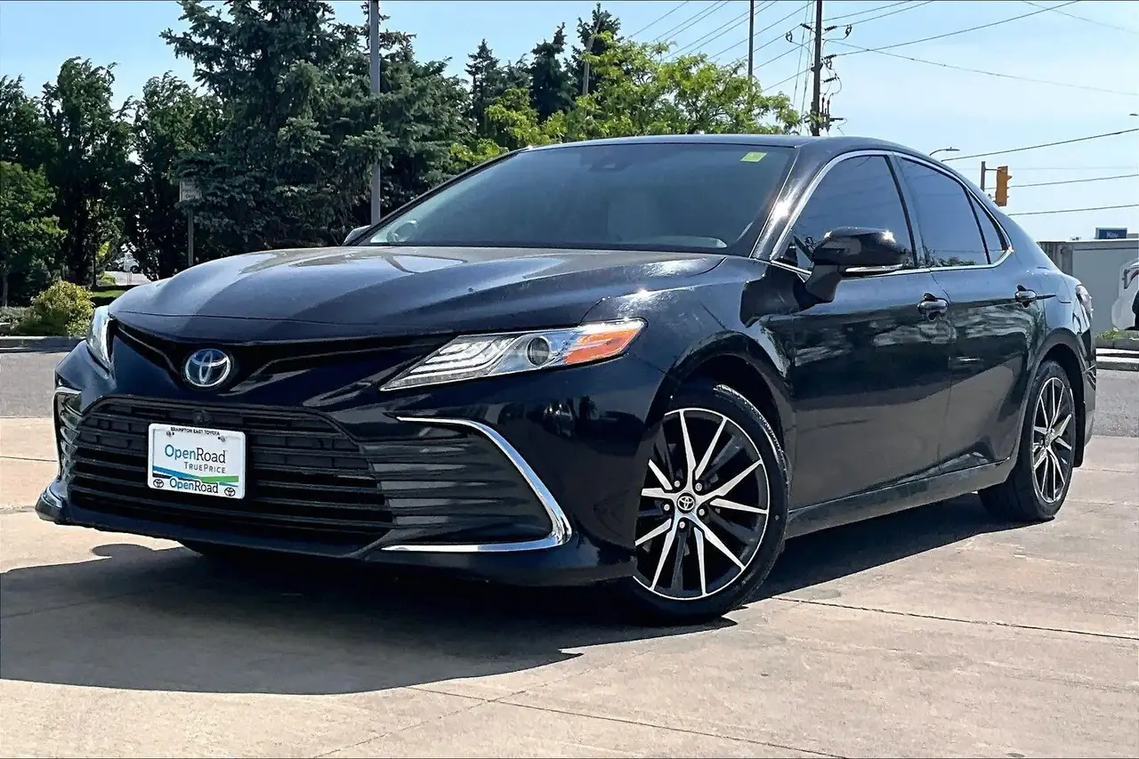 Toyota Camry photo Toyota Camry