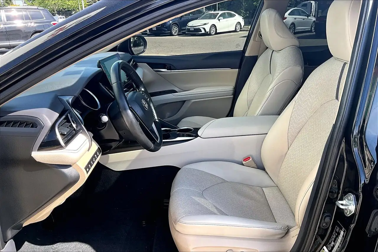 Toyota Camry photo Toyota Camry