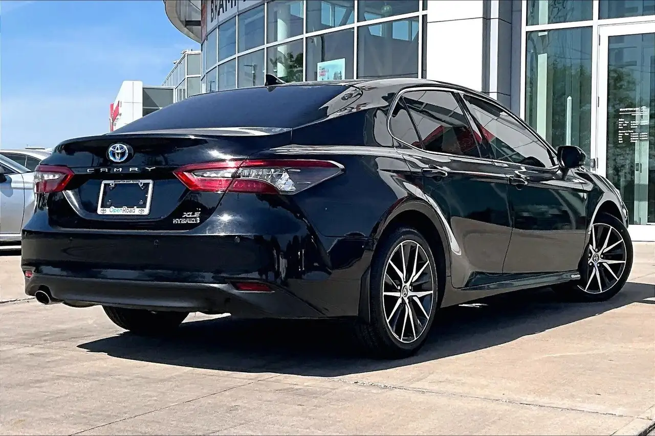 Toyota Camry photo Toyota Camry
