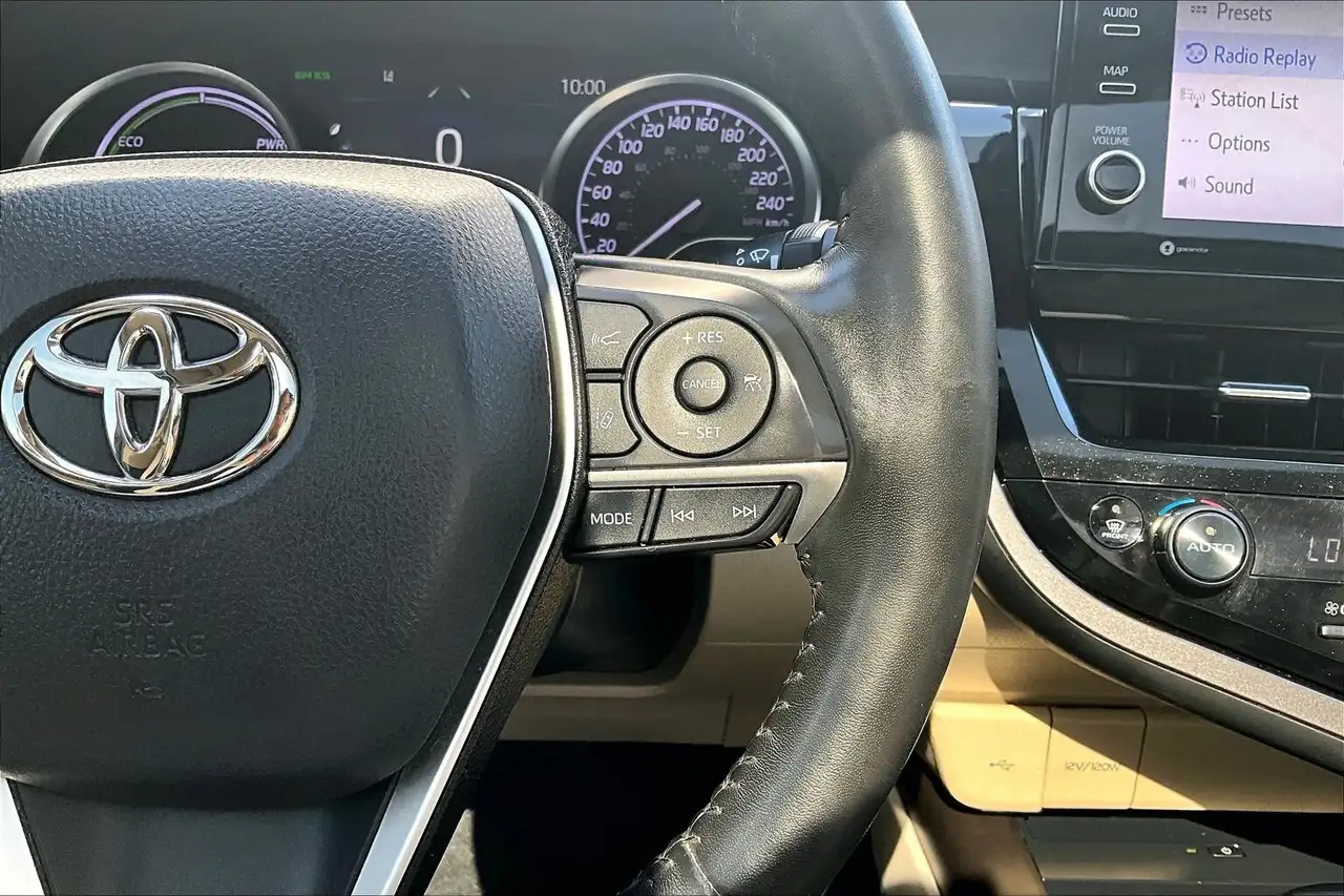 Toyota Camry photo Toyota Camry