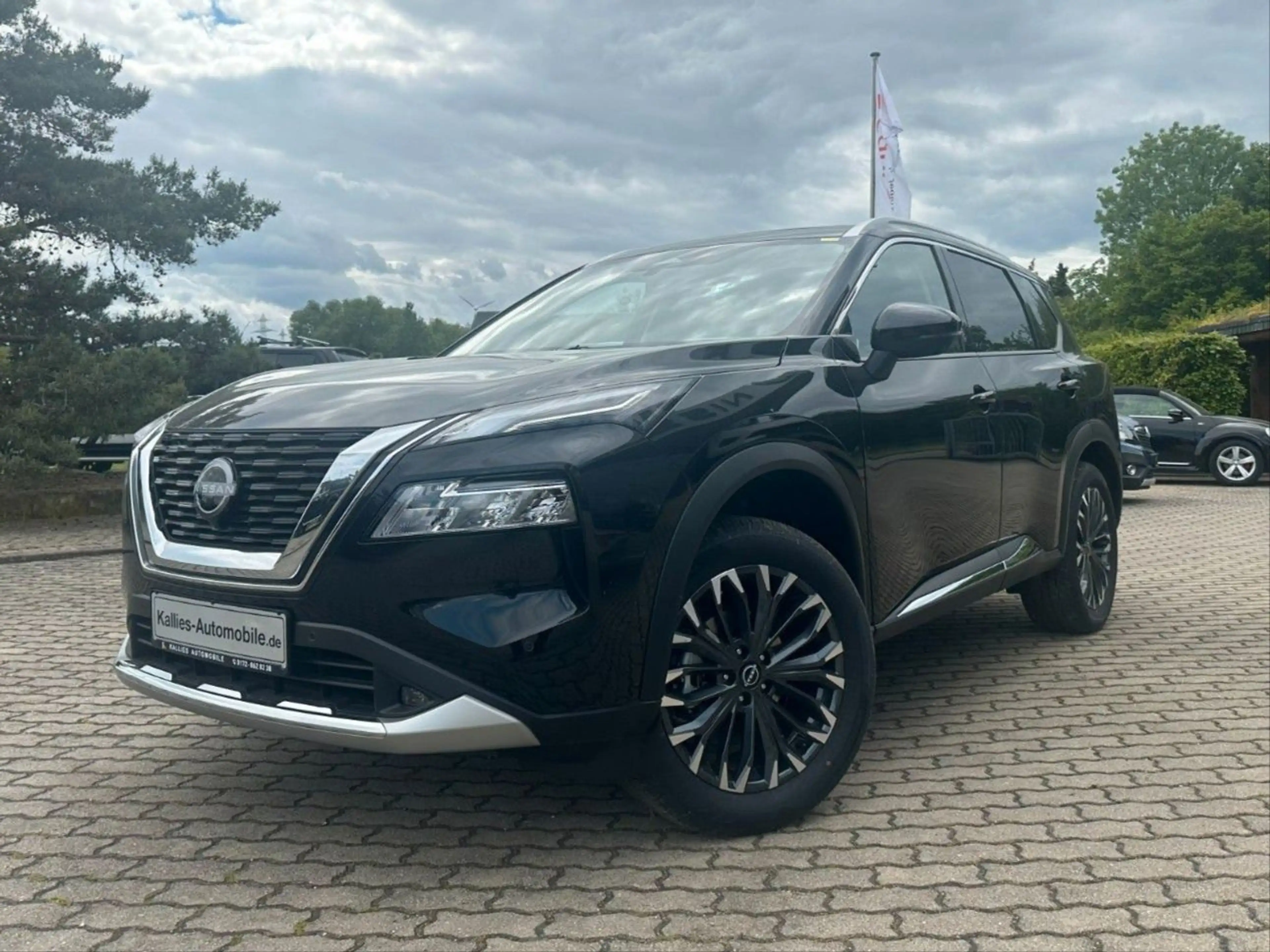 Nissan X-Trail Tekna 1,5 VC-T CVT  2WD AT BOSE ACC