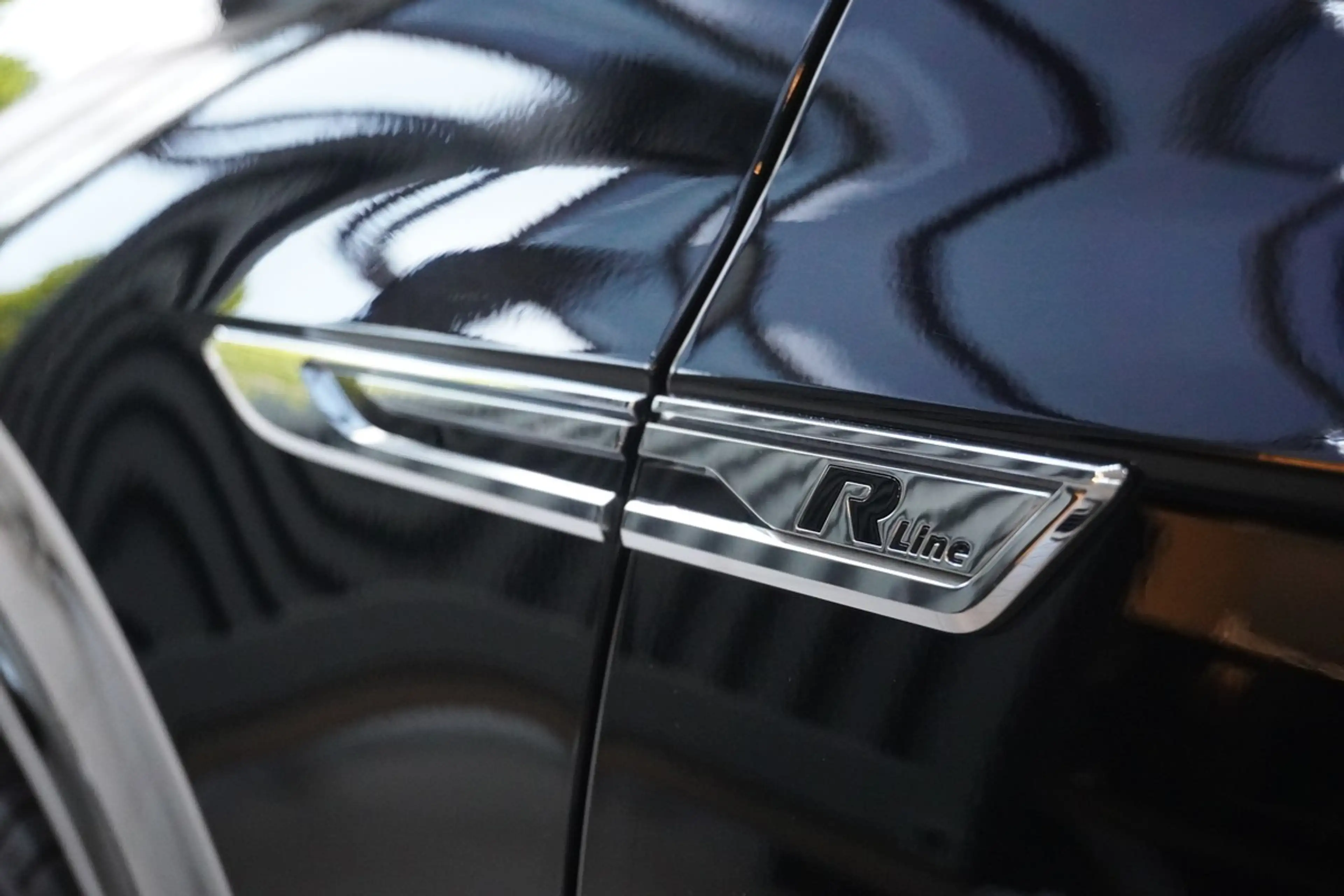 Volkswagen Touareg 3.0 TDI 4M R-Line Matrix Pano Luft Allradlenkung — photo 13