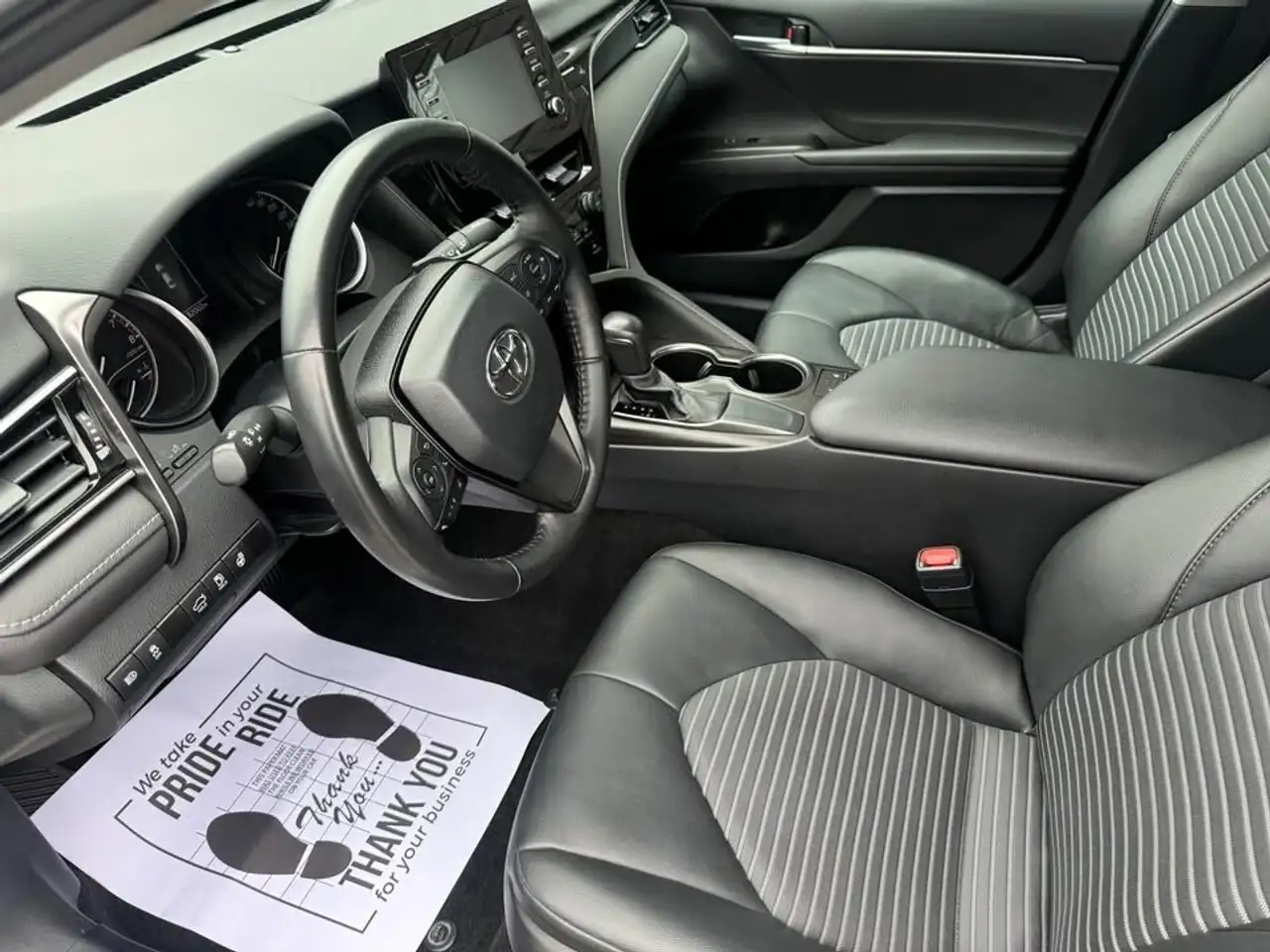 Toyota Camry снимка Toyota Camry