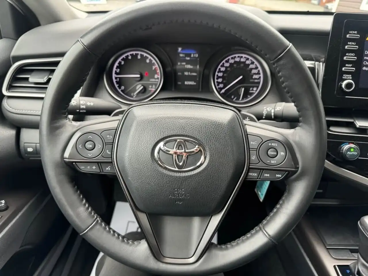 Toyota Camry снимка Toyota Camry