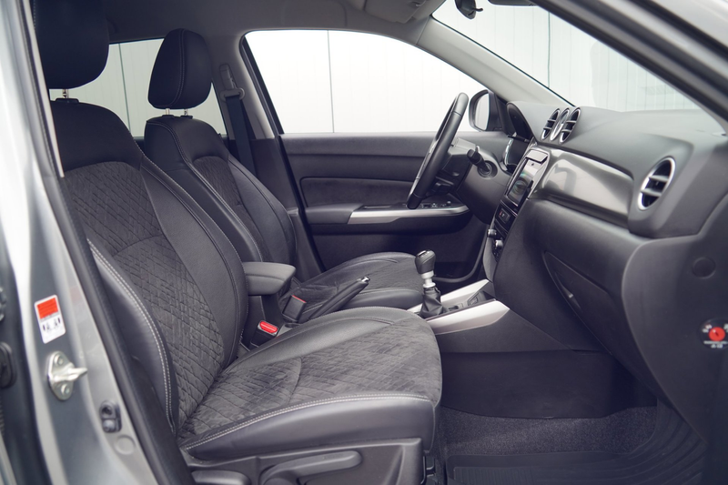 Suzuki Vitara 1.4 Boosterjet Style Smart Hybrid / Navi / Camera — photo 5