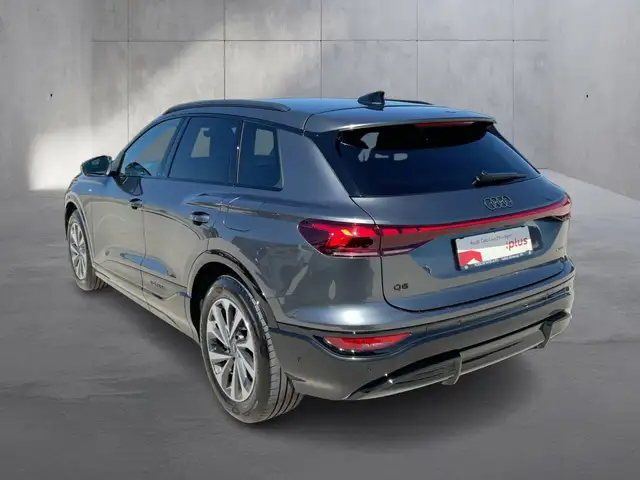 Audi Q6 view 3