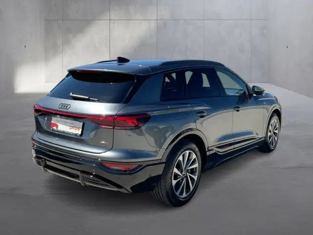 Audi Q6 view 5