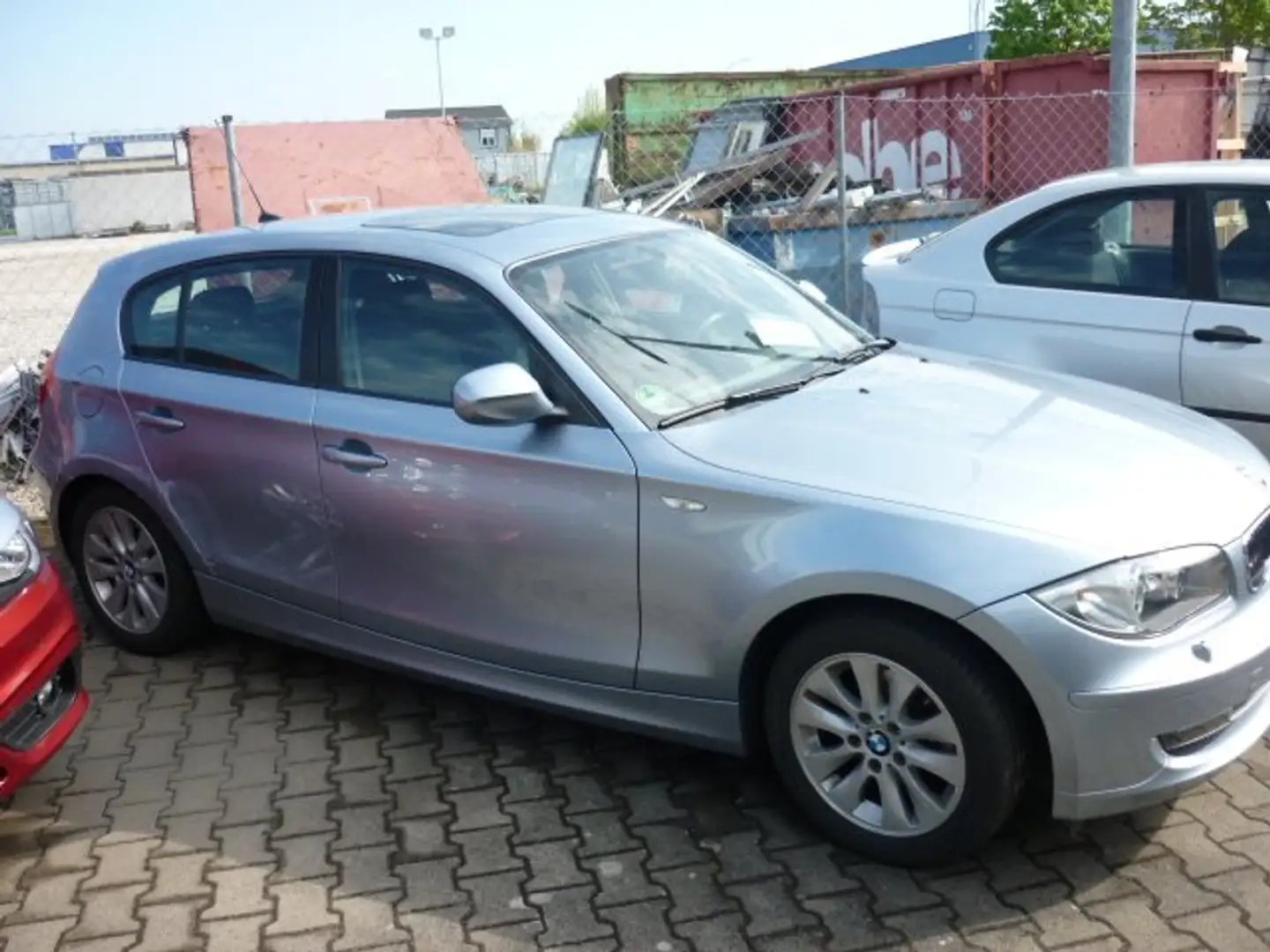 BMW 116 i 2.0, sh-gepfl. Klima NAVI SD SHZ MFL PDC XENON Синій - 2