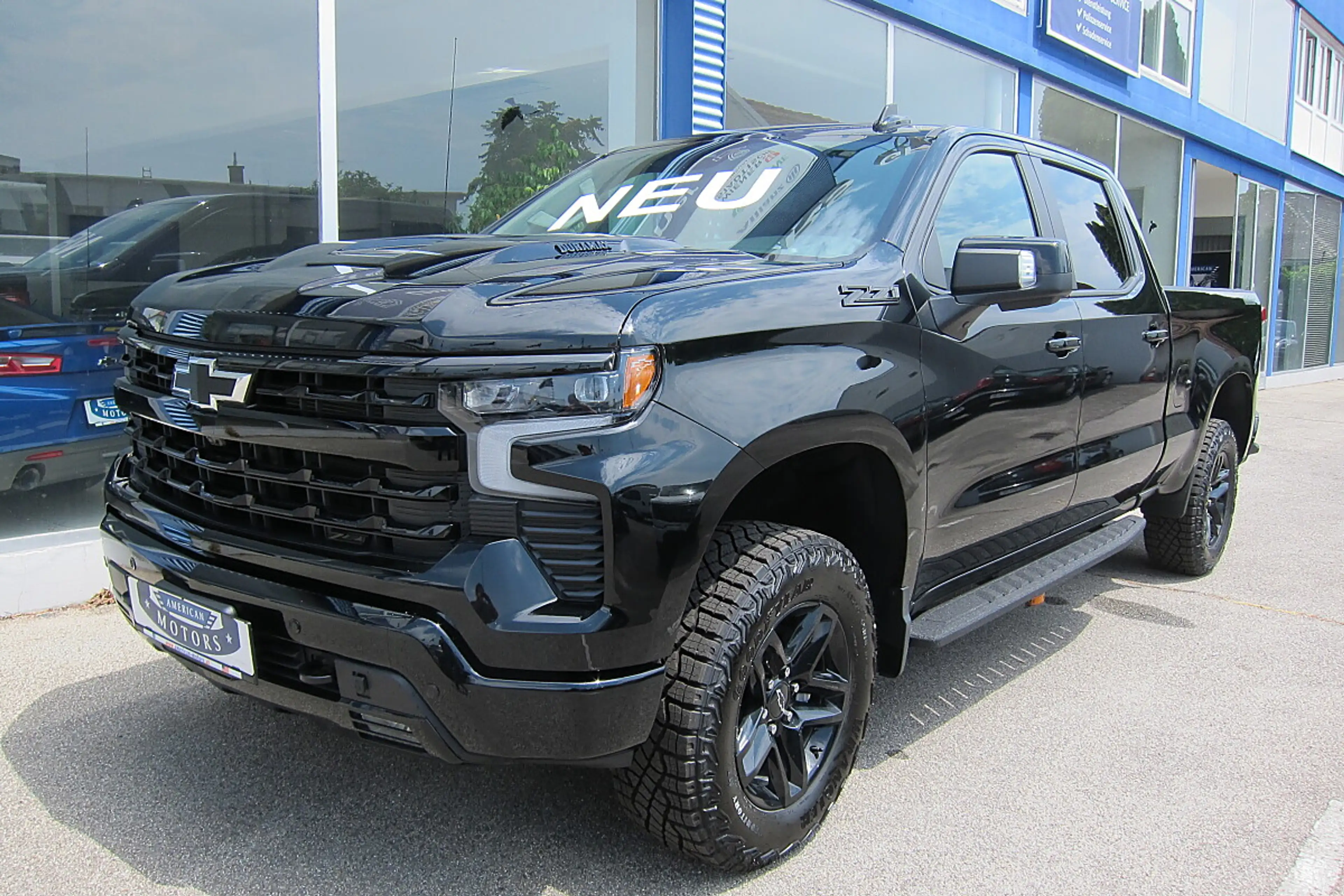 Chevrolet Silverado Trail Boss TDi Crew Lang NEU
