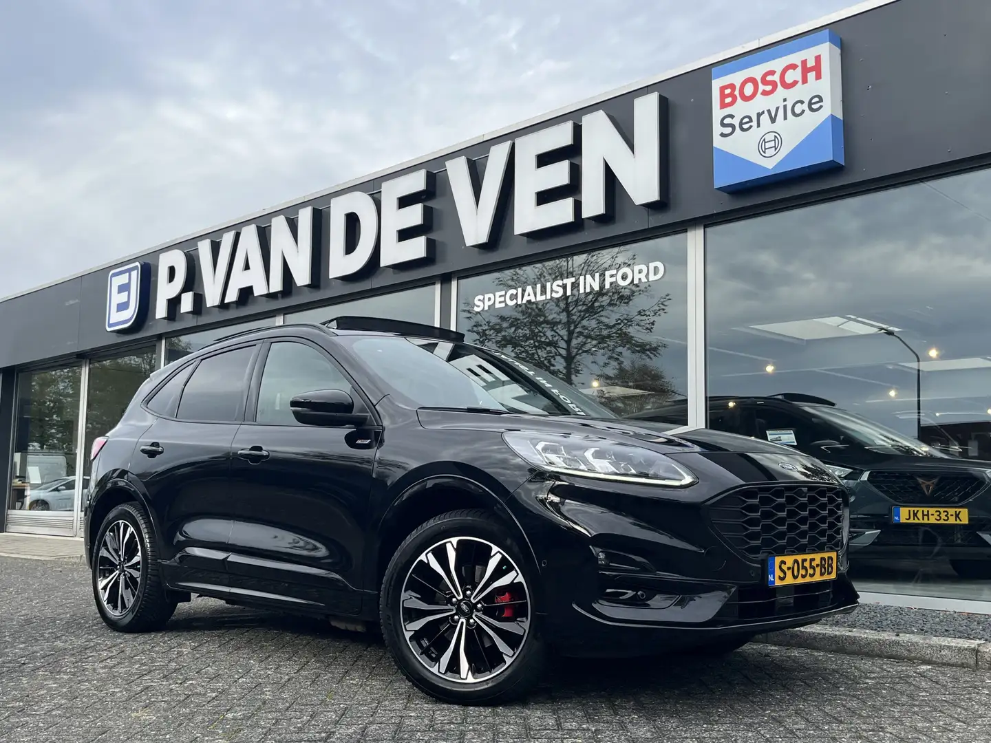 Ford Kuga 2.5 PHEV ST-Line X 225pk/165kW e-CVT Automaat | Pa Zwart - 1