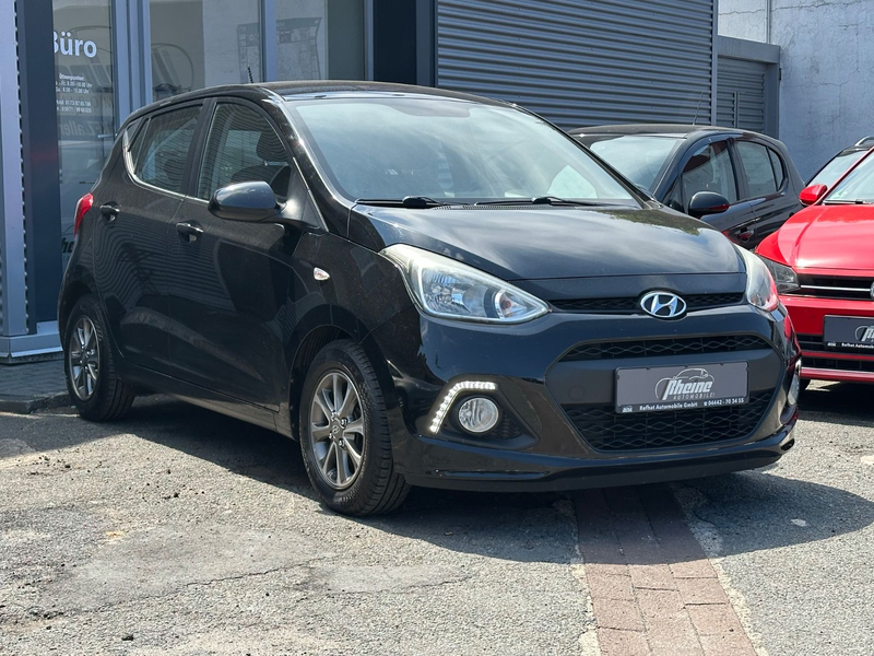Hyundai i10 YES!*SHZ*TEMPOMAT*MFKL*MEDIA* — photo 6