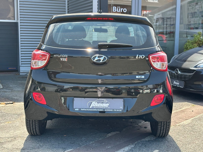 Hyundai i10 YES!*SHZ*TEMPOMAT*MFKL*MEDIA* — photo 11