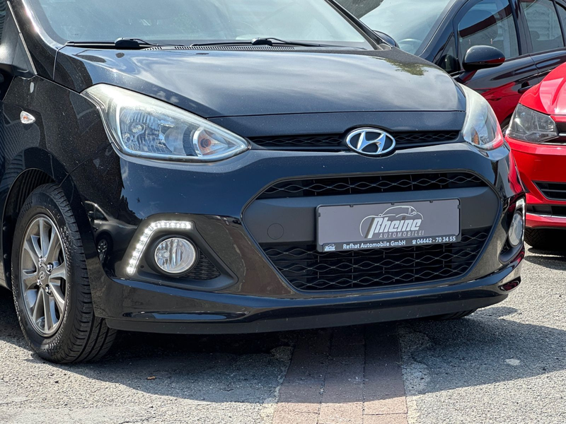 Hyundai i10 YES!*SHZ*TEMPOMAT*MFKL*MEDIA* — photo 8