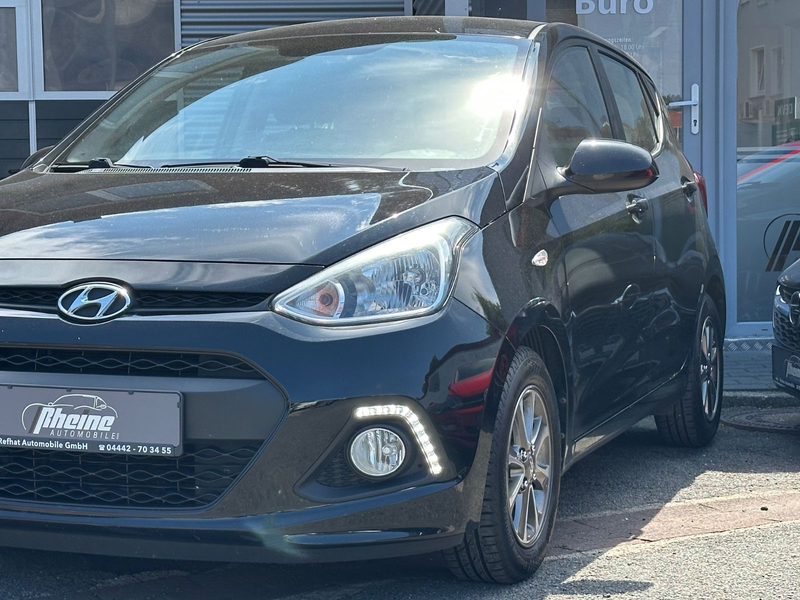Hyundai i10 YES!*SHZ*TEMPOMAT*MFKL*MEDIA* — photo 3