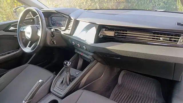 Audi A1 view 10