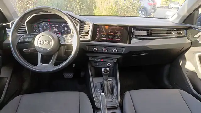 Audi A1 view 11