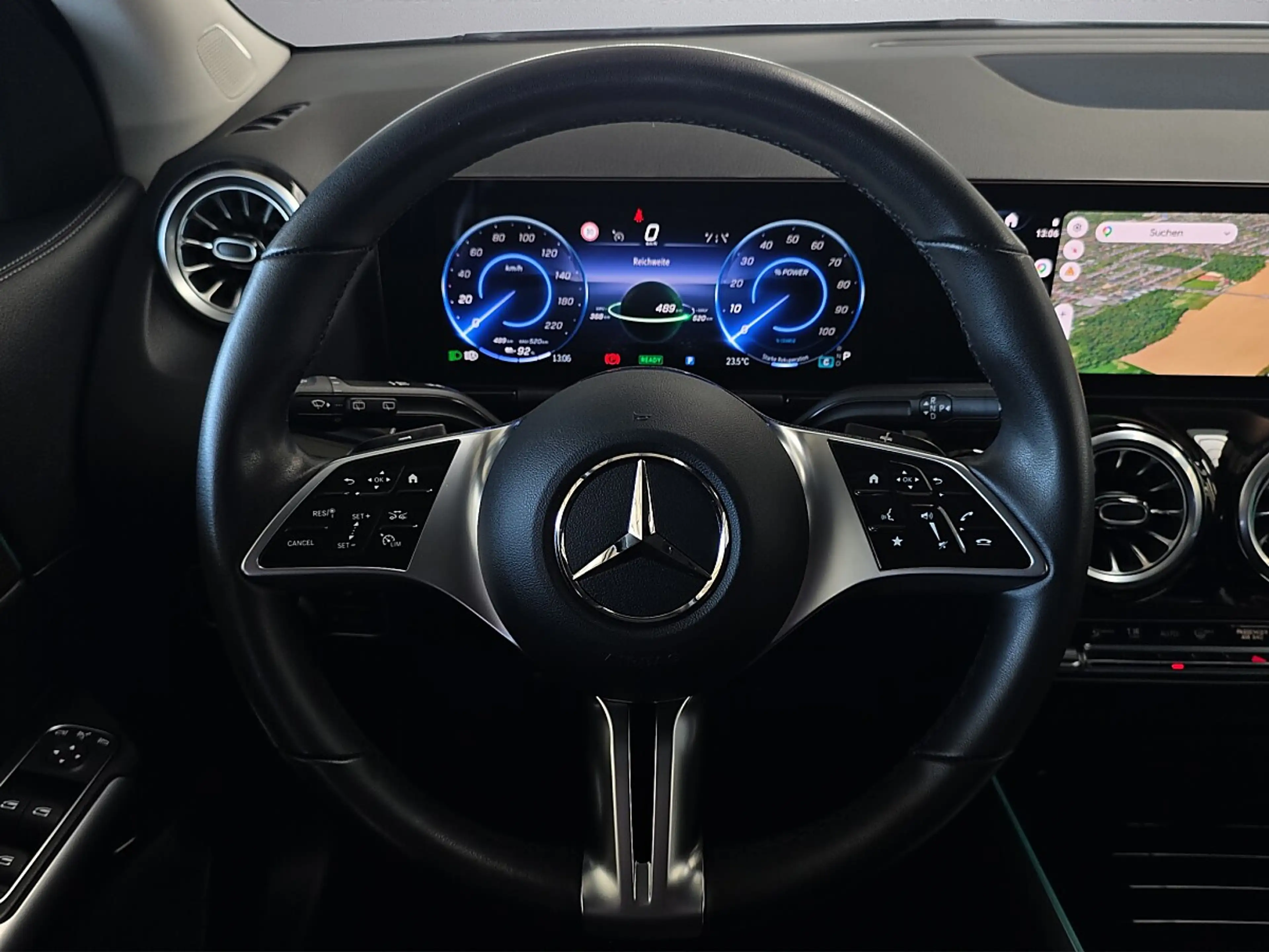 Mercedes-Benz EQA 250+ Advanced Plus *1.BESITZ/KEYLESS GO/LENKRAD... — photo 14
