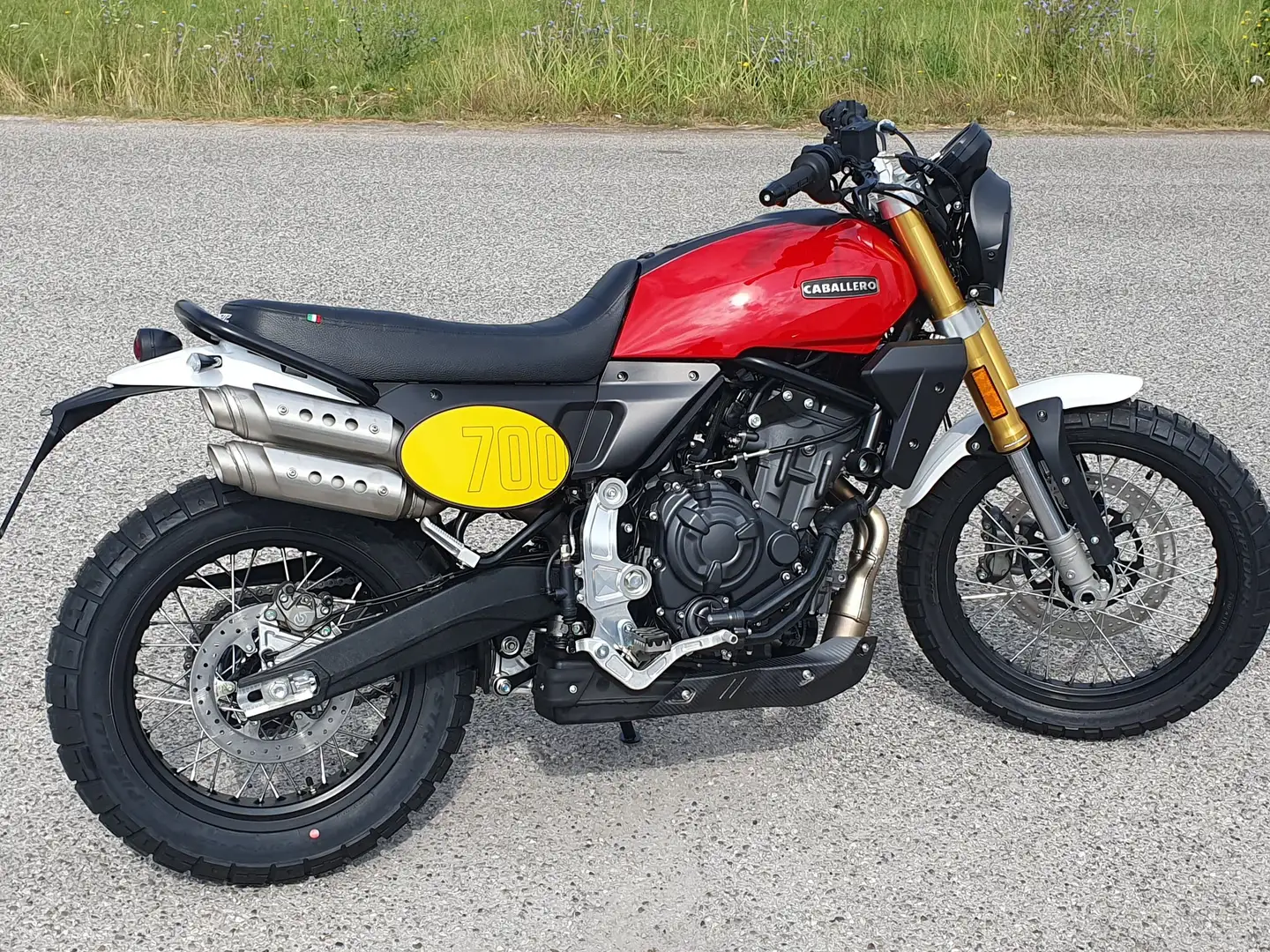 Fantic Caballero 700 Scrambler Bianco - 1