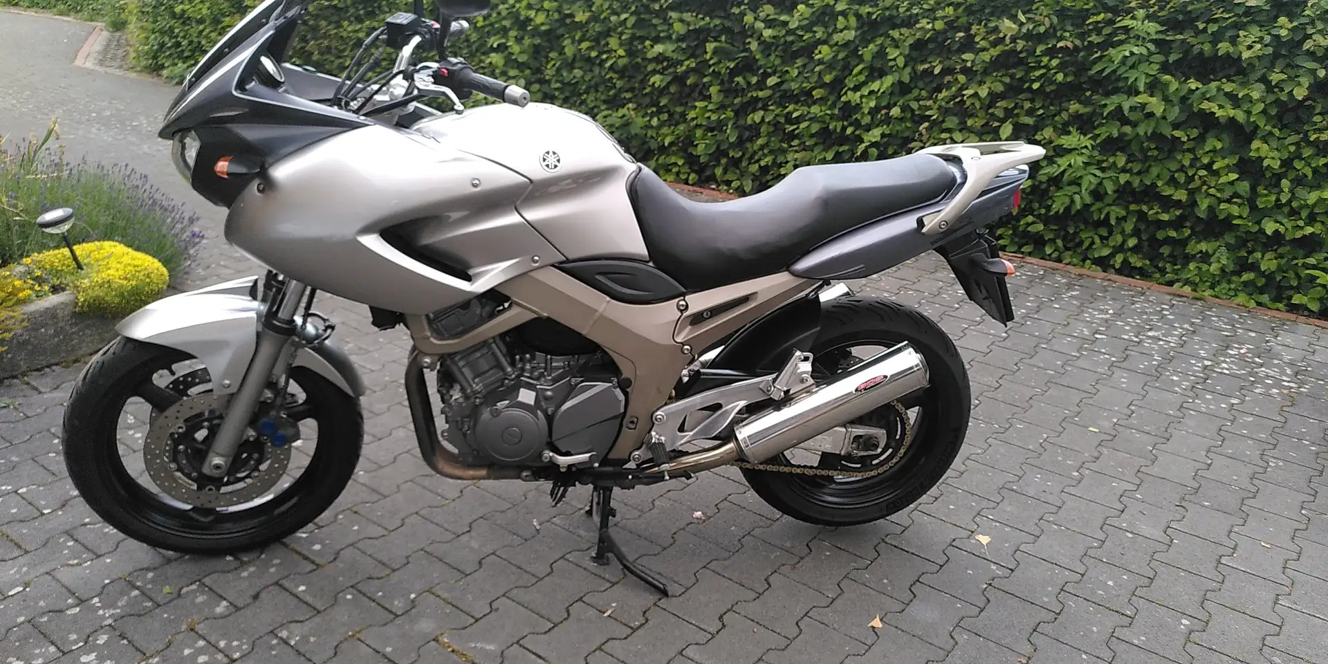 Yamaha TDM 900 Srebrny - 2