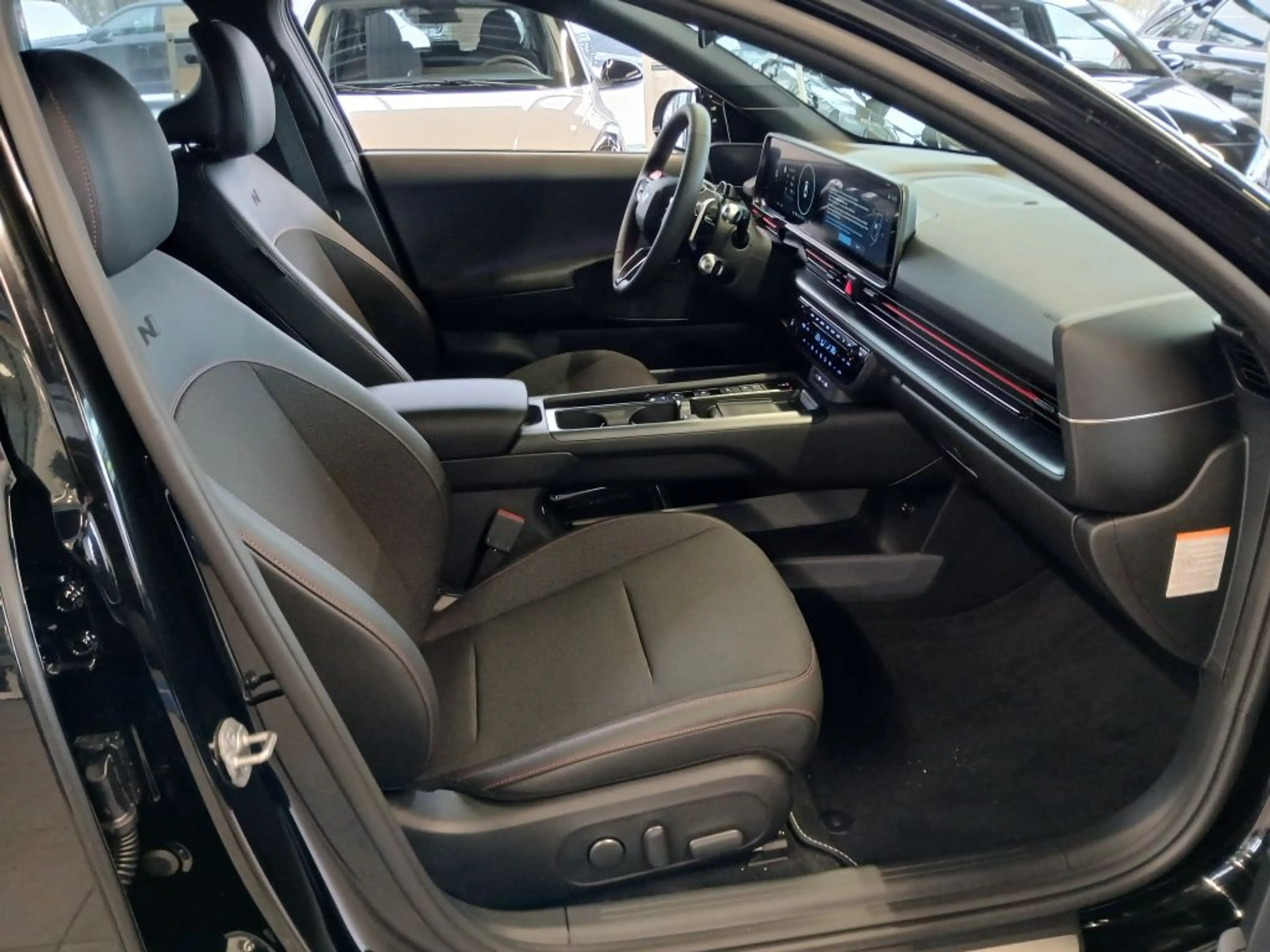 Hyundai IONIQ 6 84 kWh 4WD N Line — photo 7