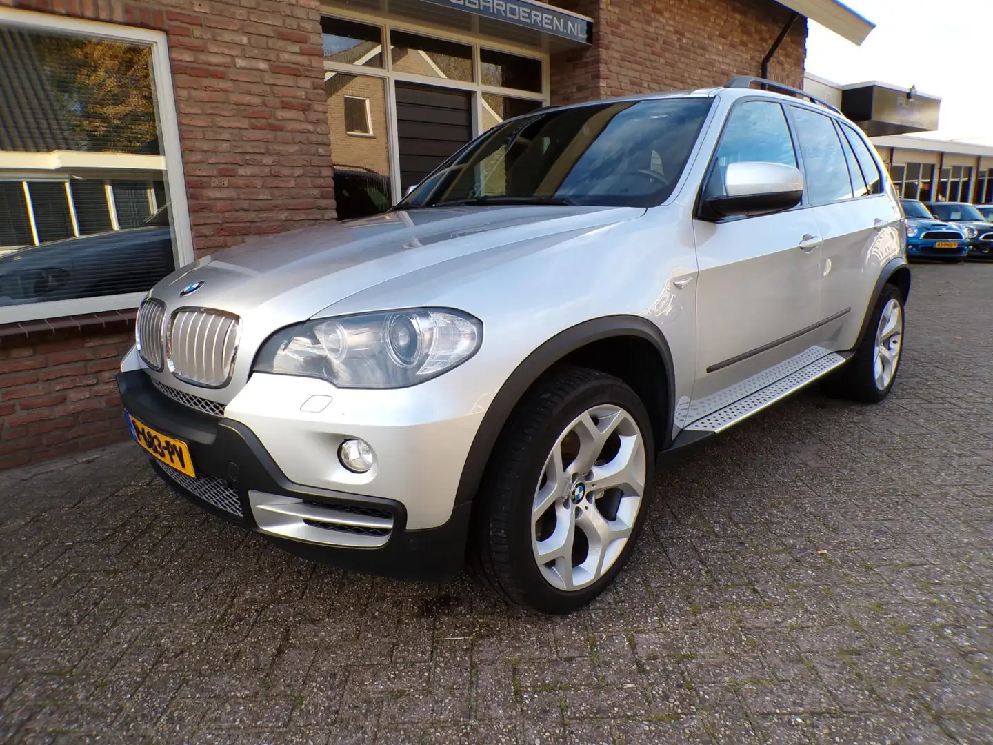 BMW X5 XDrive48i Automaat / Navi / Leder / Panoramadak / Grijs - 1